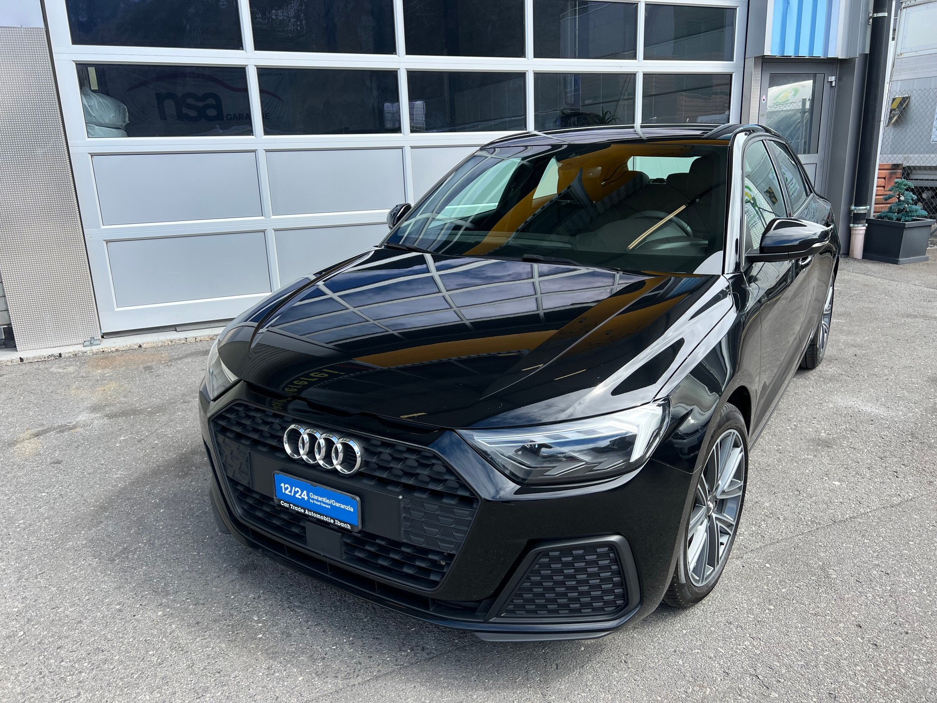 AUDI A1 Sportback 35 TFSI S Line S-tronic *** PS 150 * Navigation * Tempomat * 8 fach * Assistenten * 1 Jahr Garantie möglich **-showroom-element-1