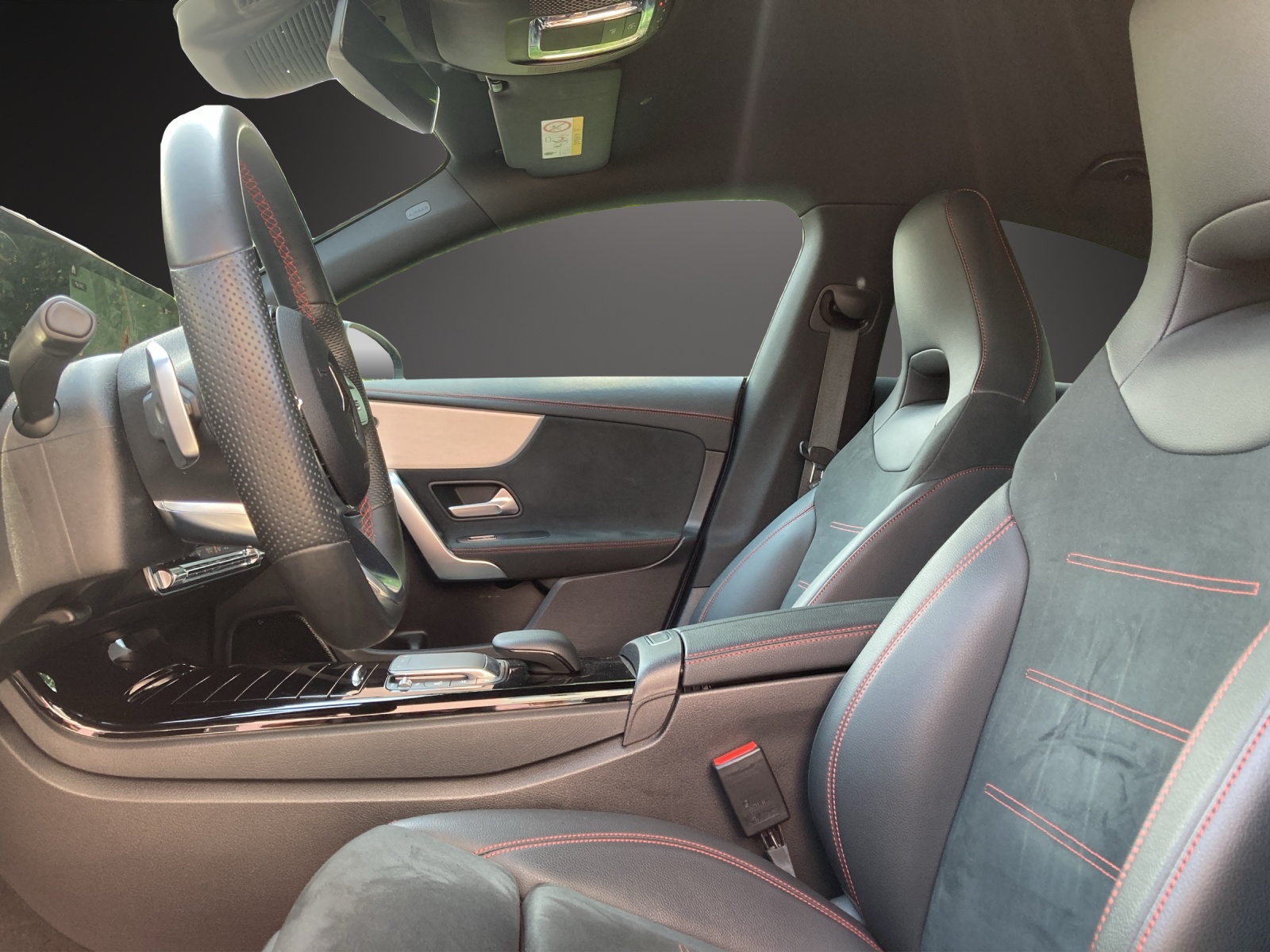 MERCEDES-BENZ CLA 250 Swiss Star 4Matic-image-4