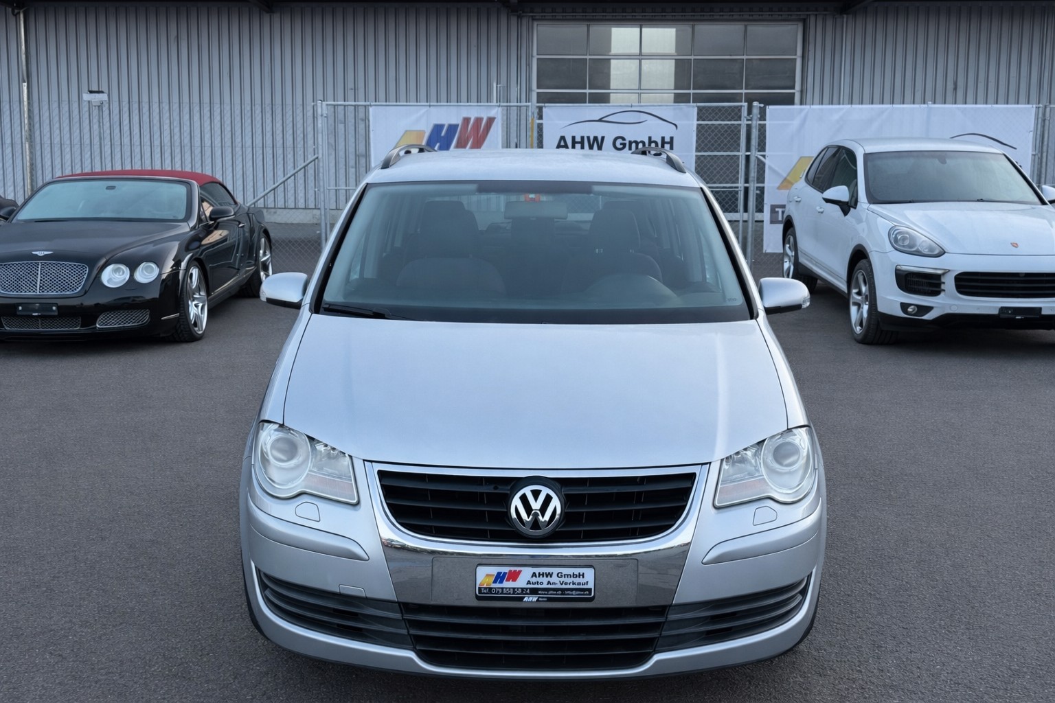 VW Touran 1.9 TDI Trendline / Frisch ab MFK / Zahnriemen ersetzt / PDC / Sitzheizung / 8-fach bereift-image-1