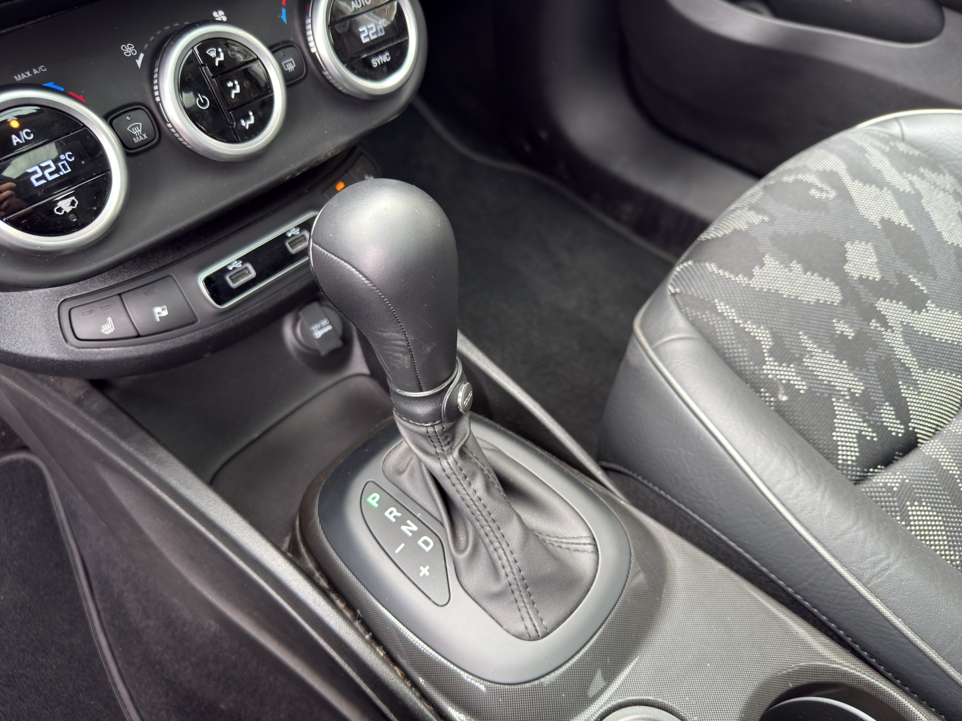 FIAT 500X 1.3 TBGSE City Look Cross-image-17