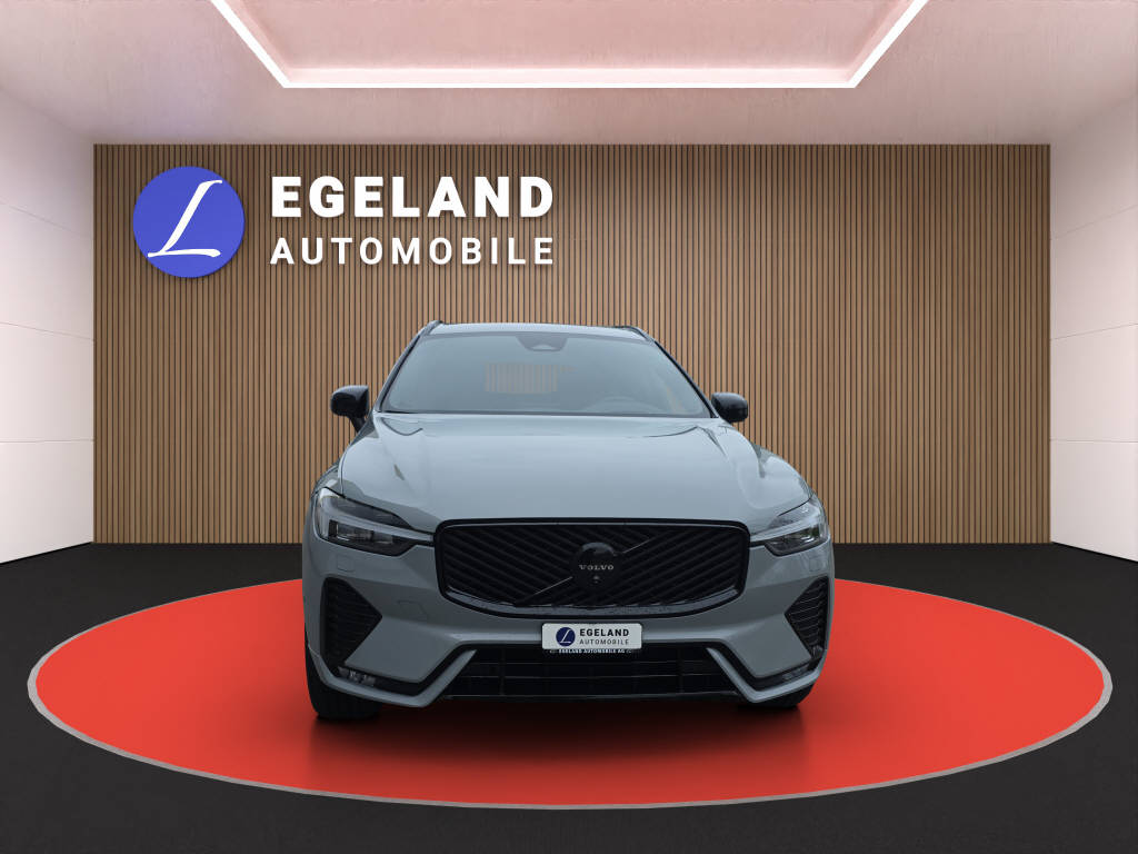 VOLVO XC60 2.0 B5 MH Plus Black Edition AWD-image-2