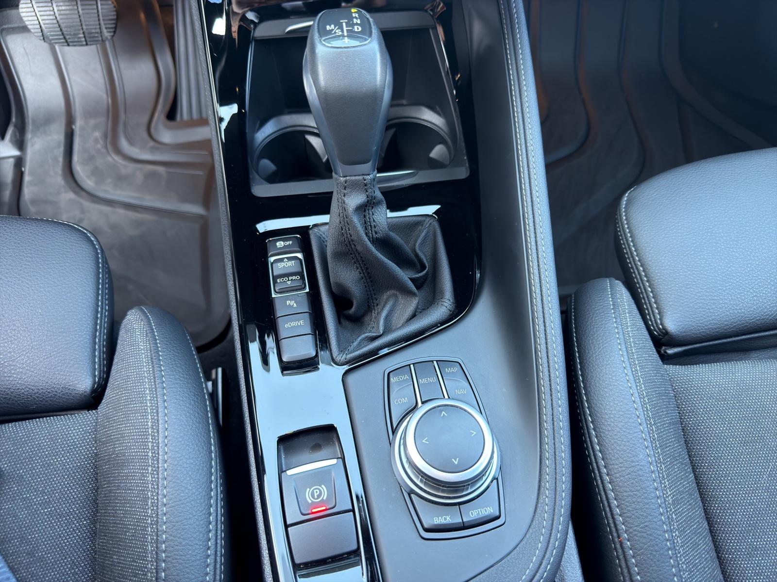 BMW X1 25e xDrive-image-12