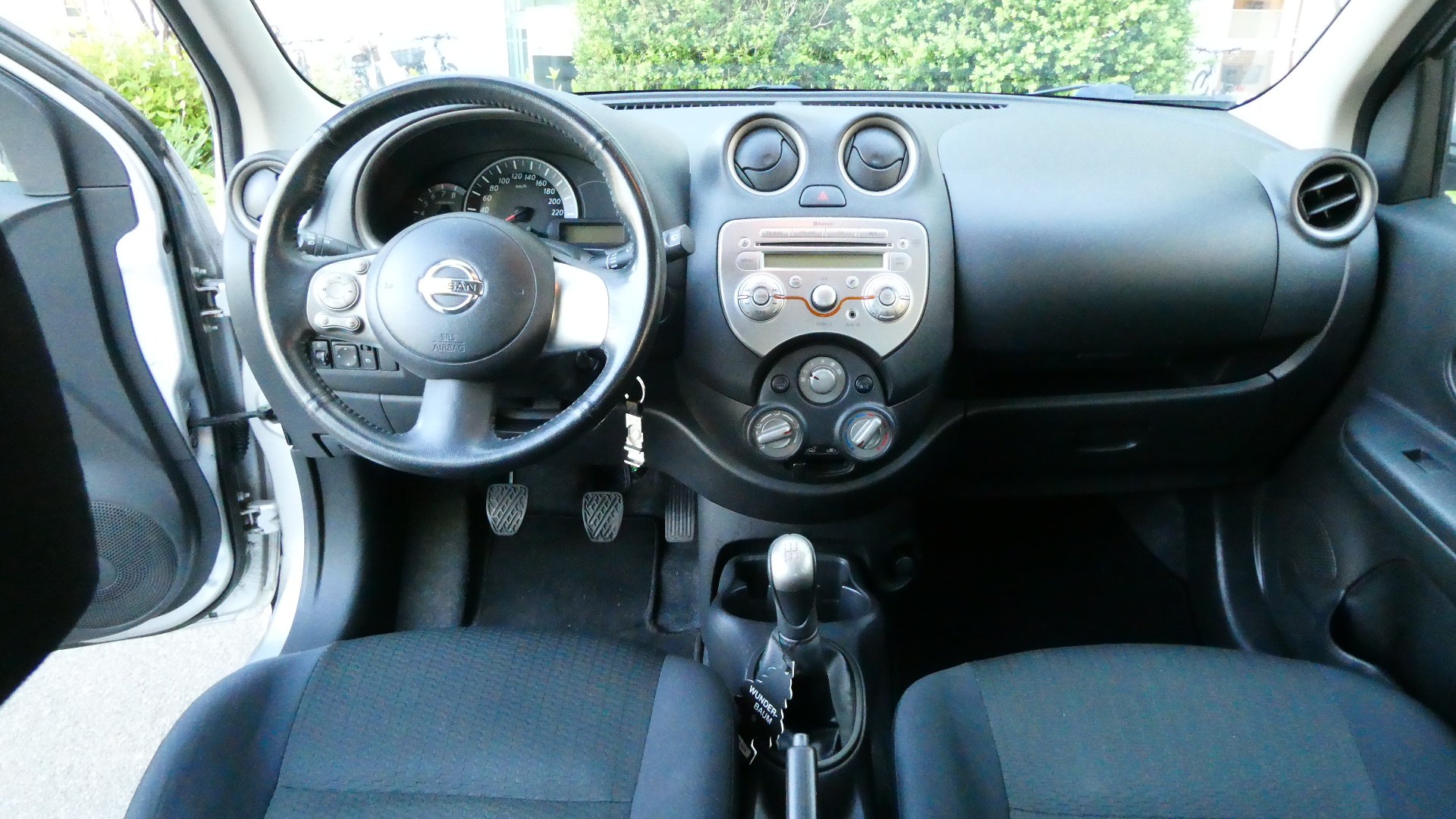 NISSAN Micra 1.2 tekna-image-9