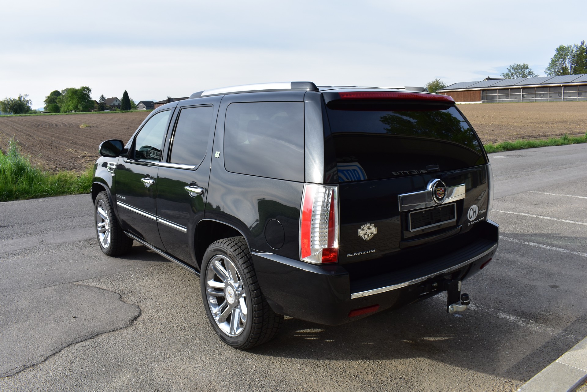 CADILLAC Escalade 6.0 Hybrid Platinum Edition-image-5