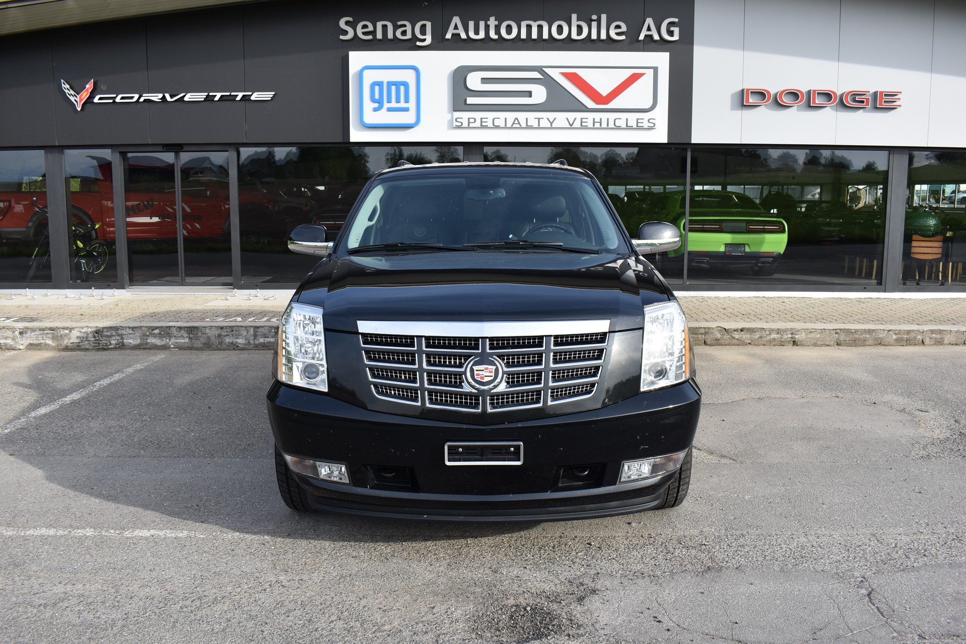CADILLAC Escalade 6.0 Hybrid Platinum Edition