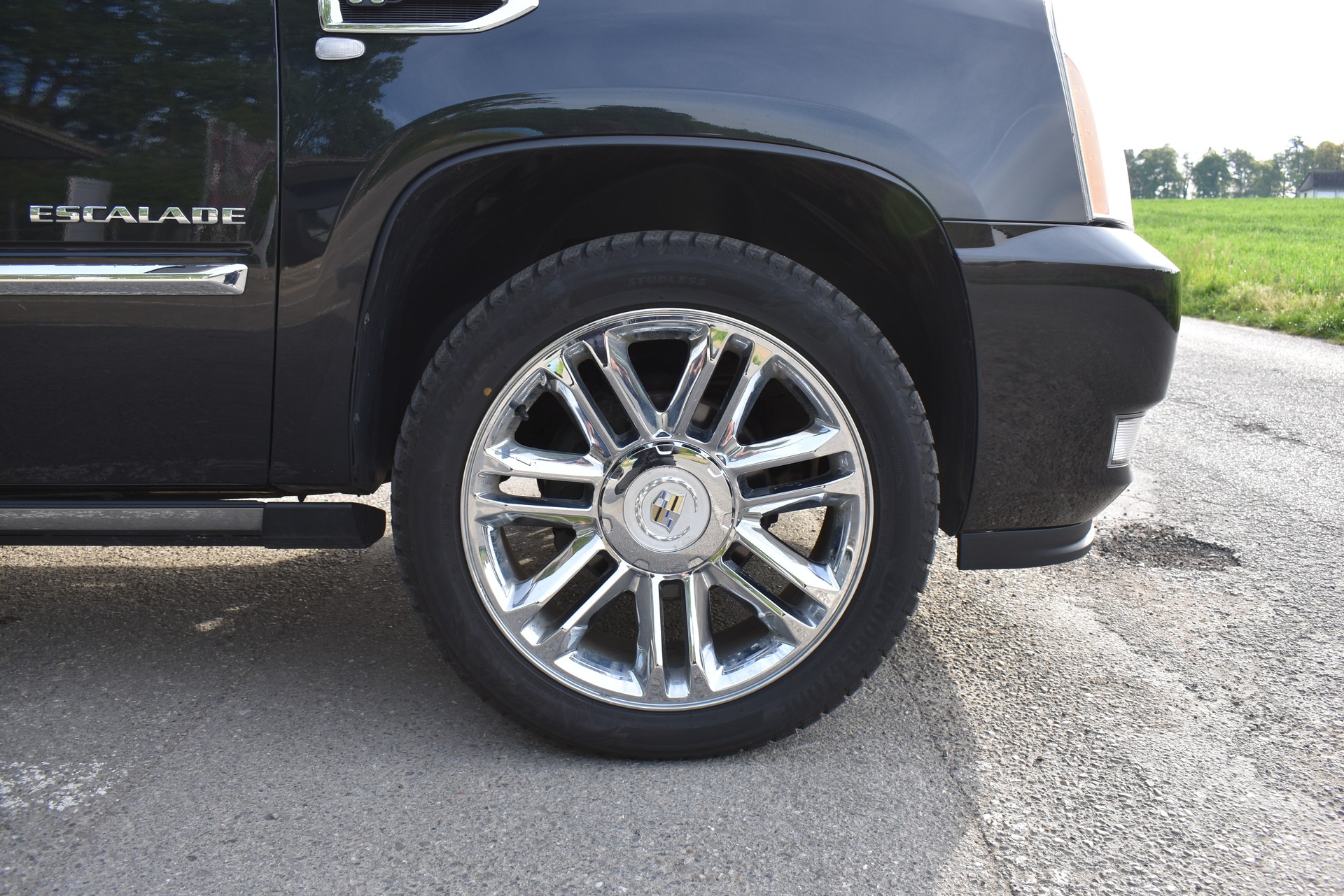 CADILLAC Escalade 6.0 Hybrid Platinum Edition-image-13