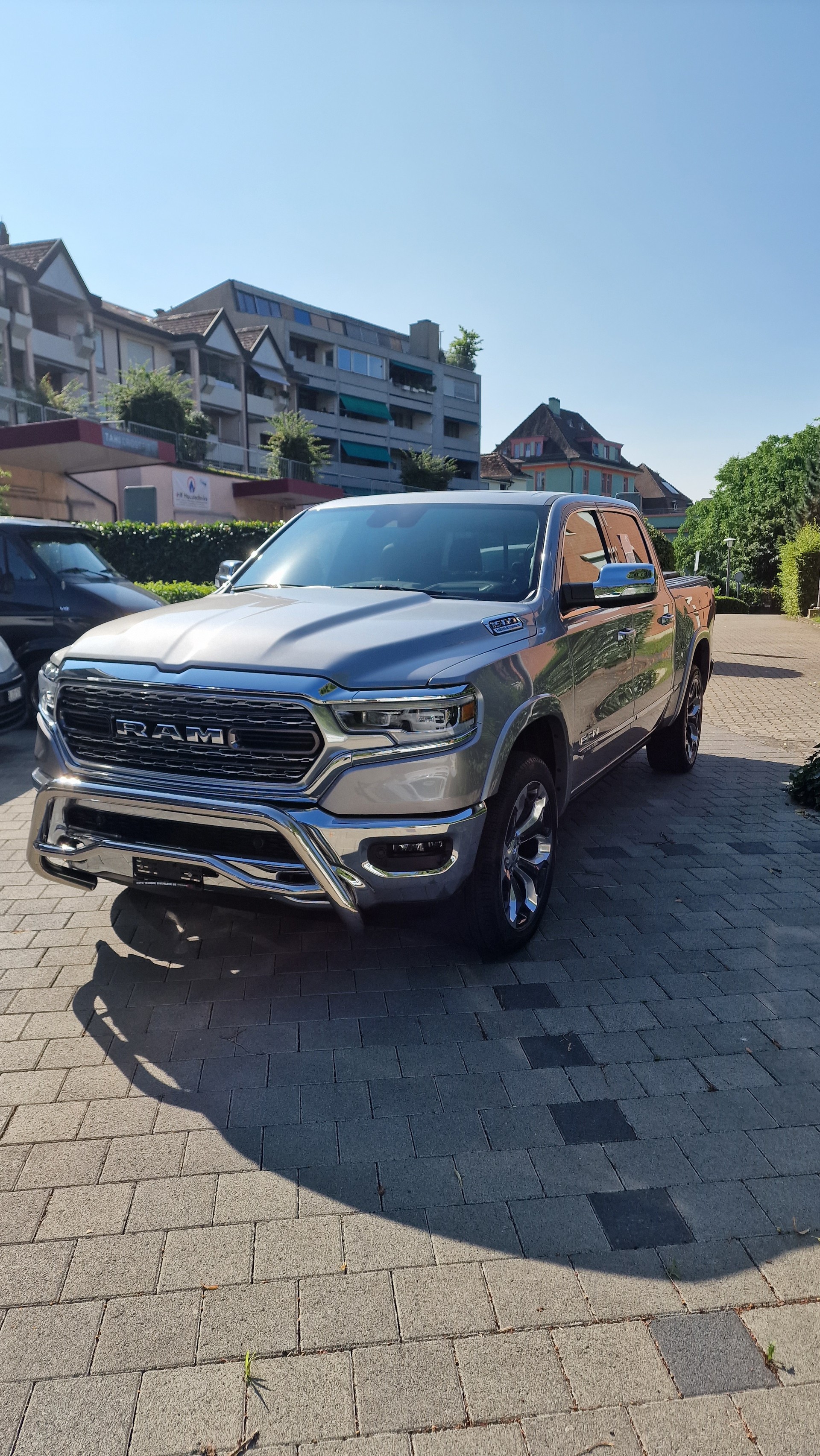 DODGE RAM Crew Cab eTorque Limited