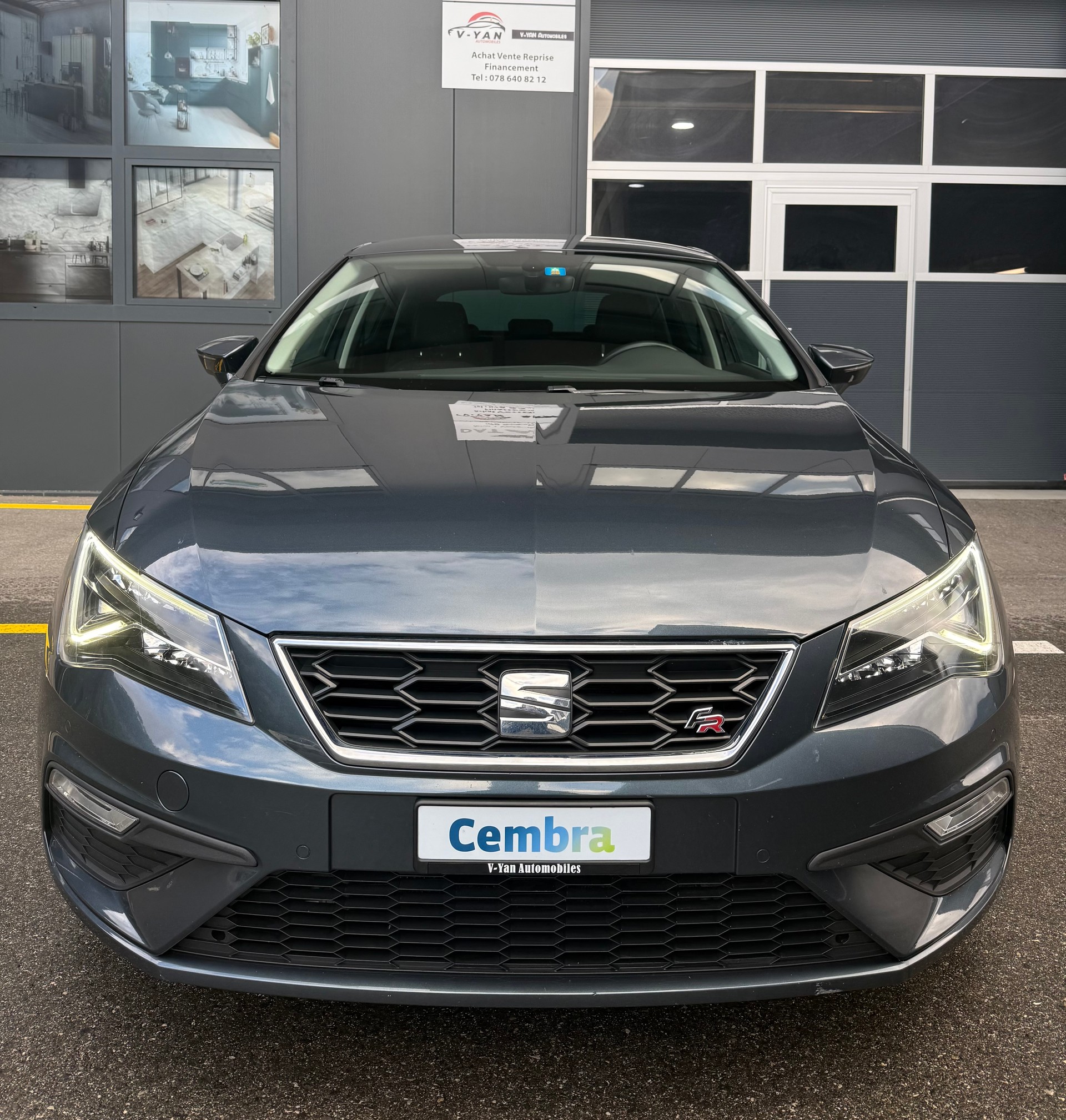 SEAT Leon 1.5 TSI EVO SWISS FR DSG-image-3