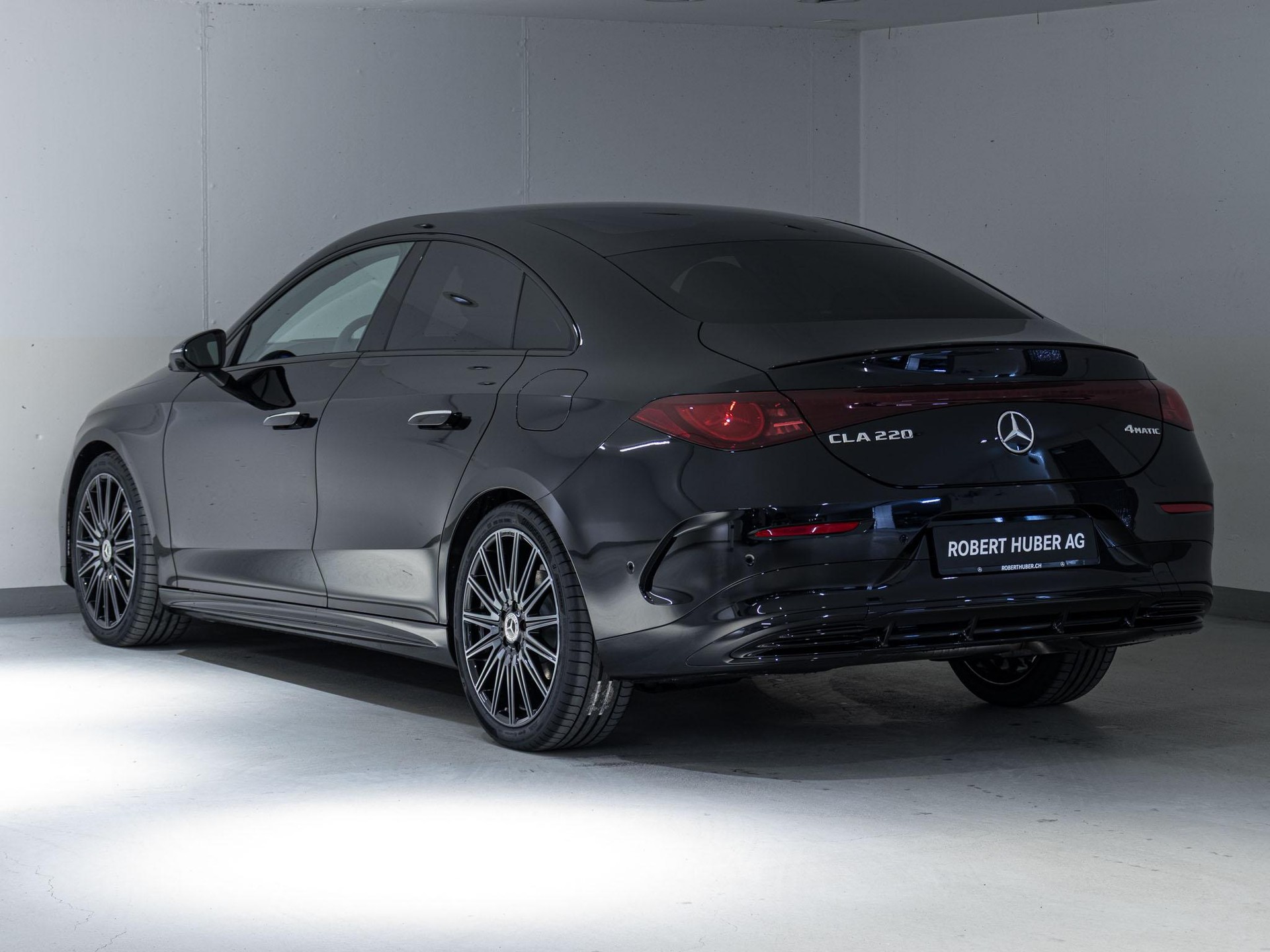 MERCEDES-BENZ CLA 220 4MATIC-image-3