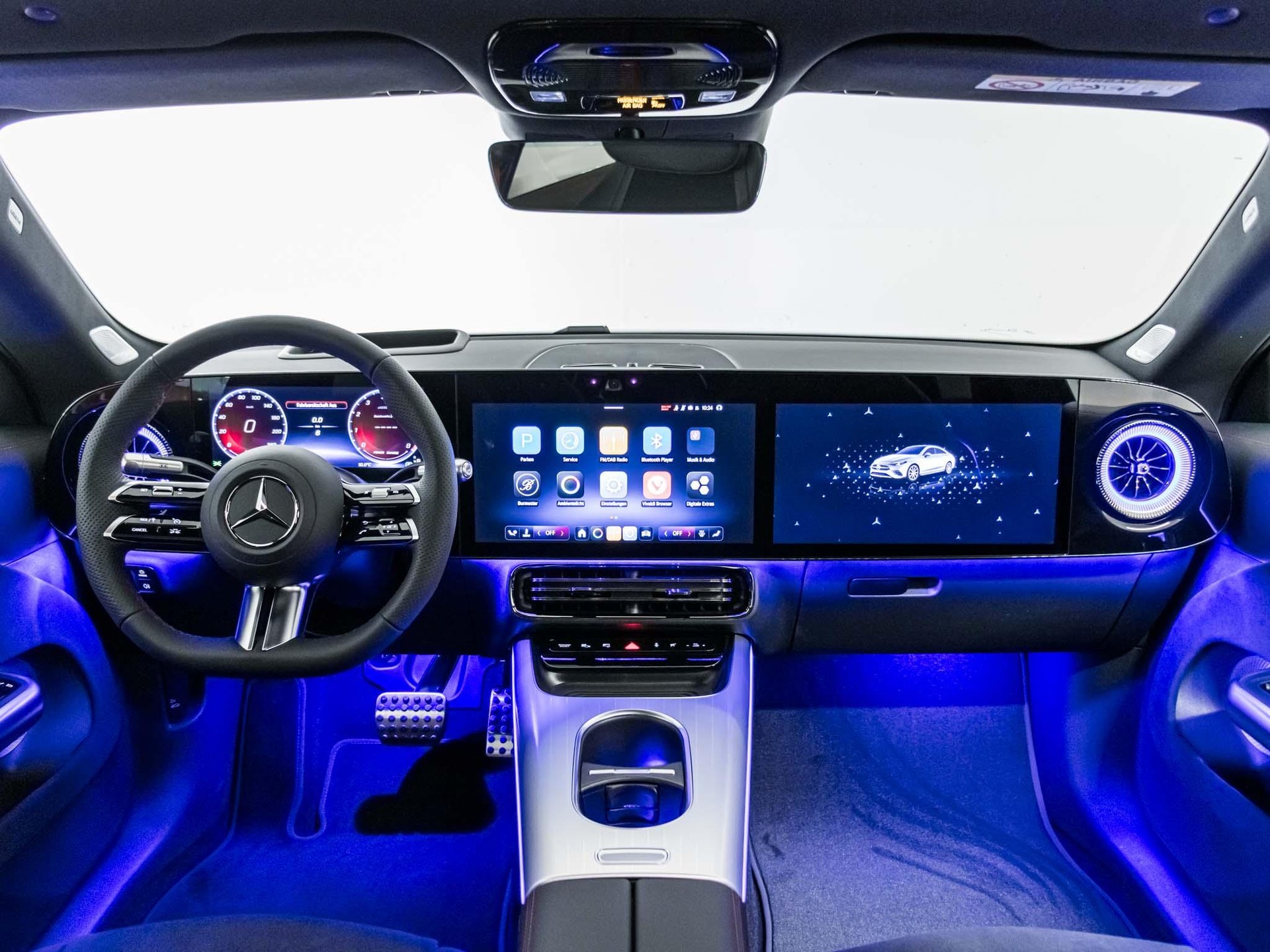 MERCEDES-BENZ CLA 220 4MATIC-image-11