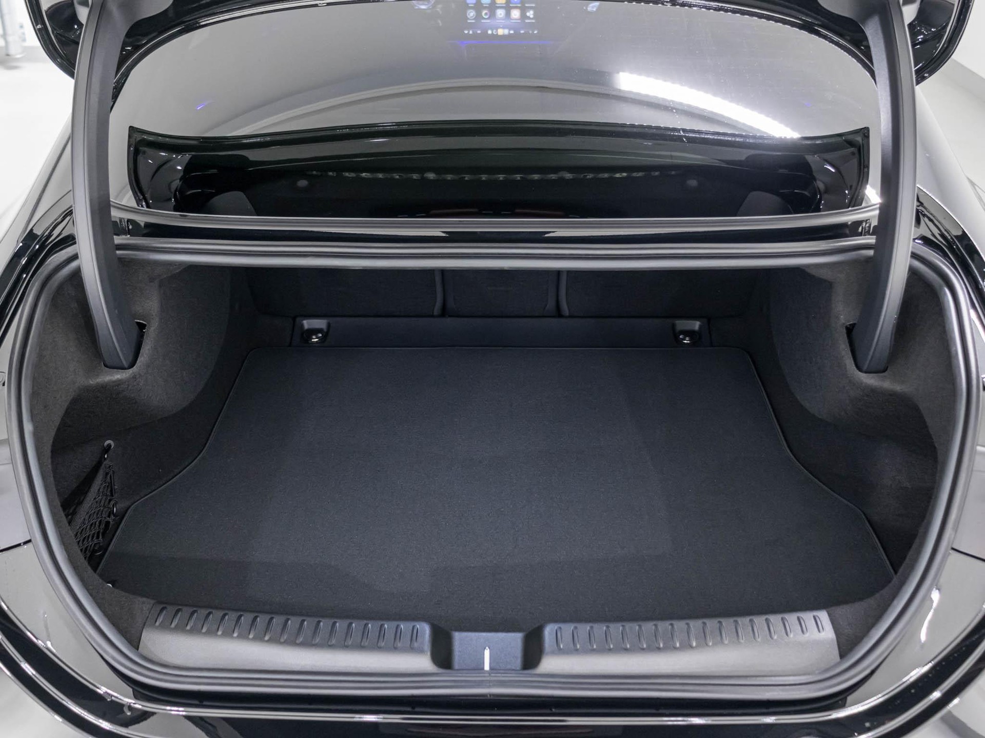 MERCEDES-BENZ CLA 220 4MATIC-image-13