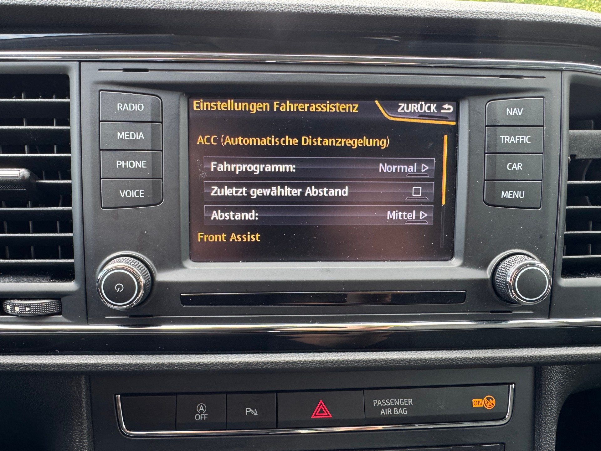 SEAT Leon 2.0 TDI Style DSG-image-12