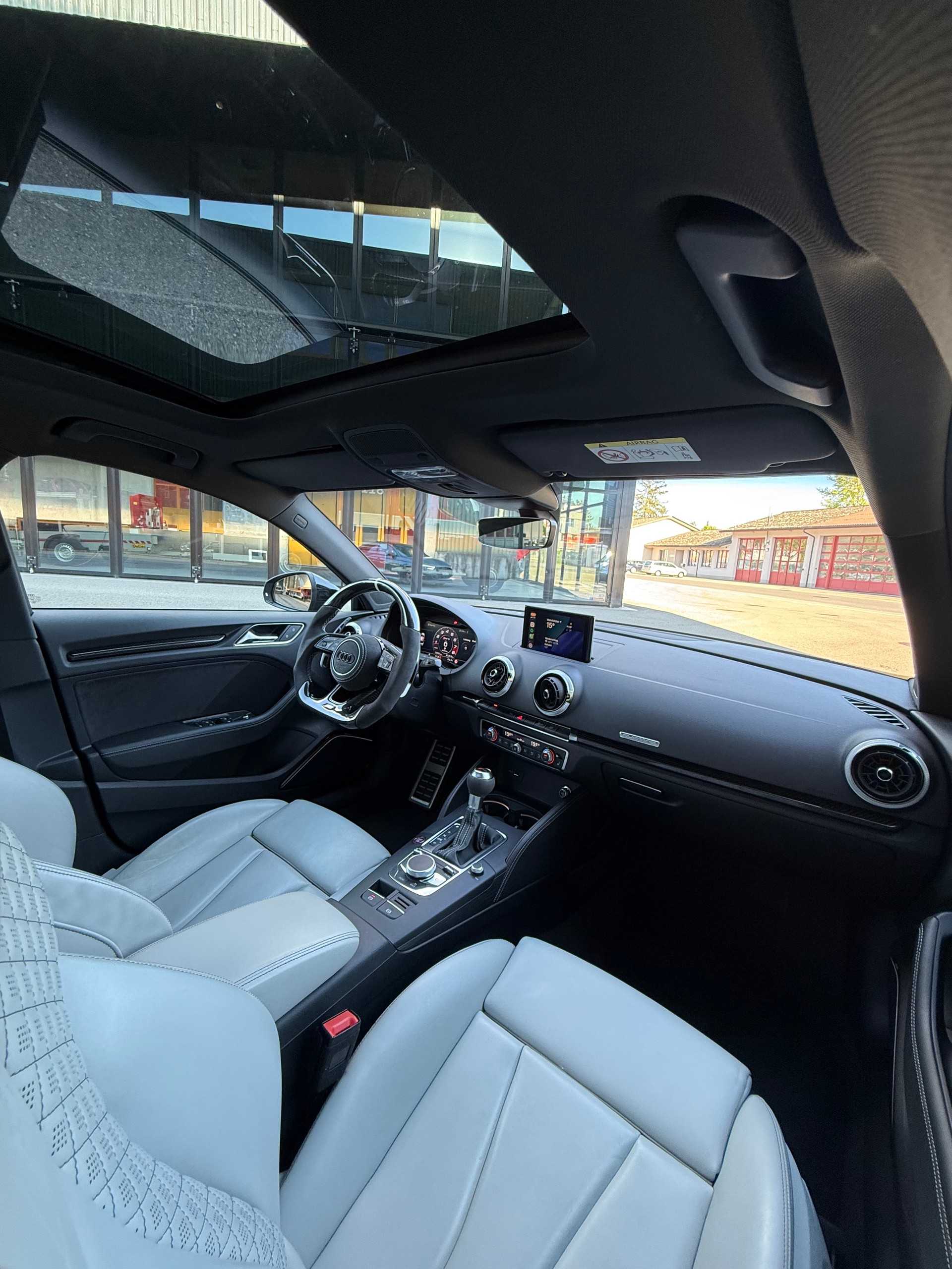 AUDI 2.5 T FSI quattro S-Tronic Ohne OPF Sedan-image-7