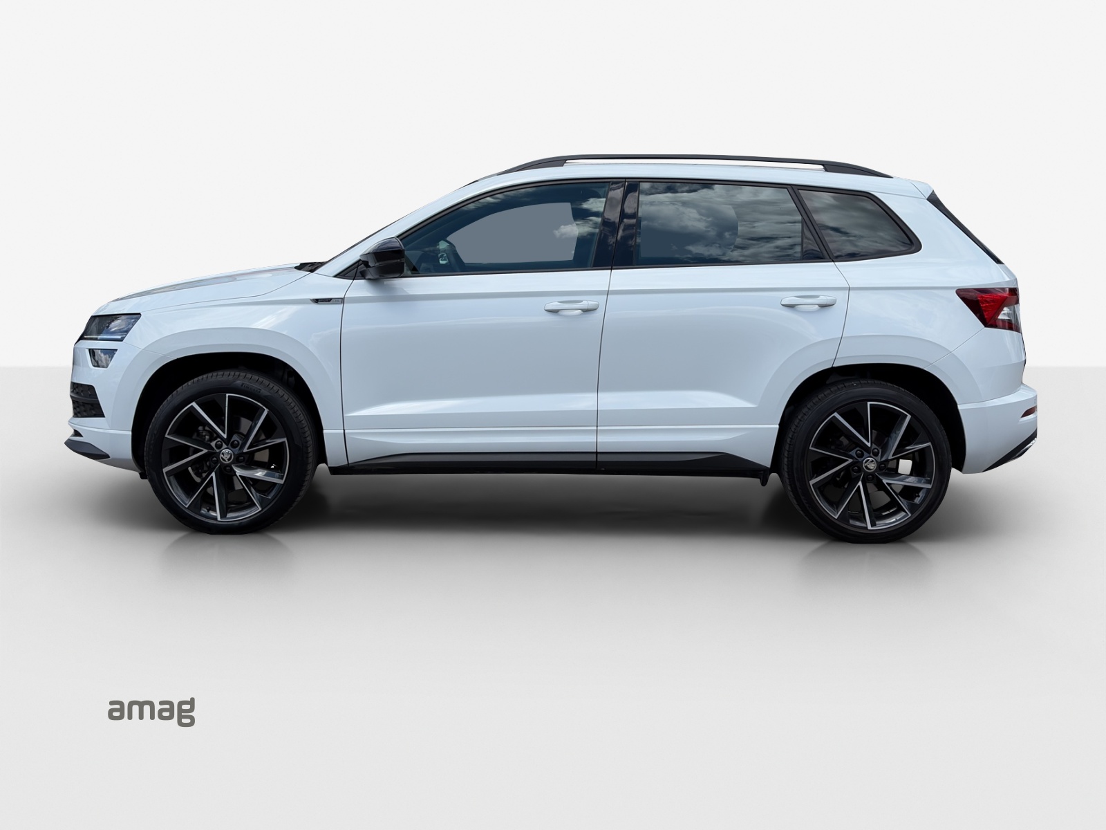 SKODA Karoq 2.0 TSI SportLine 4x4 DSG-image-1