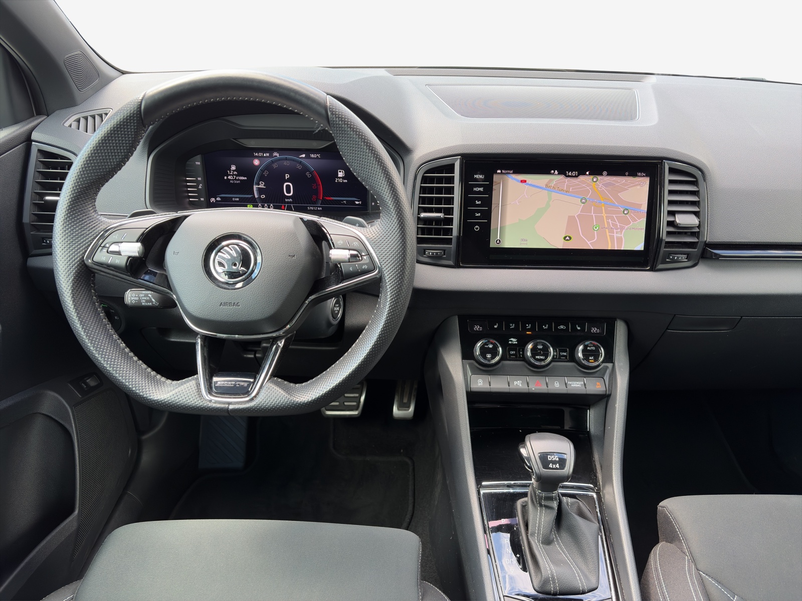 SKODA Karoq 2.0 TSI SportLine 4x4 DSG-image-8