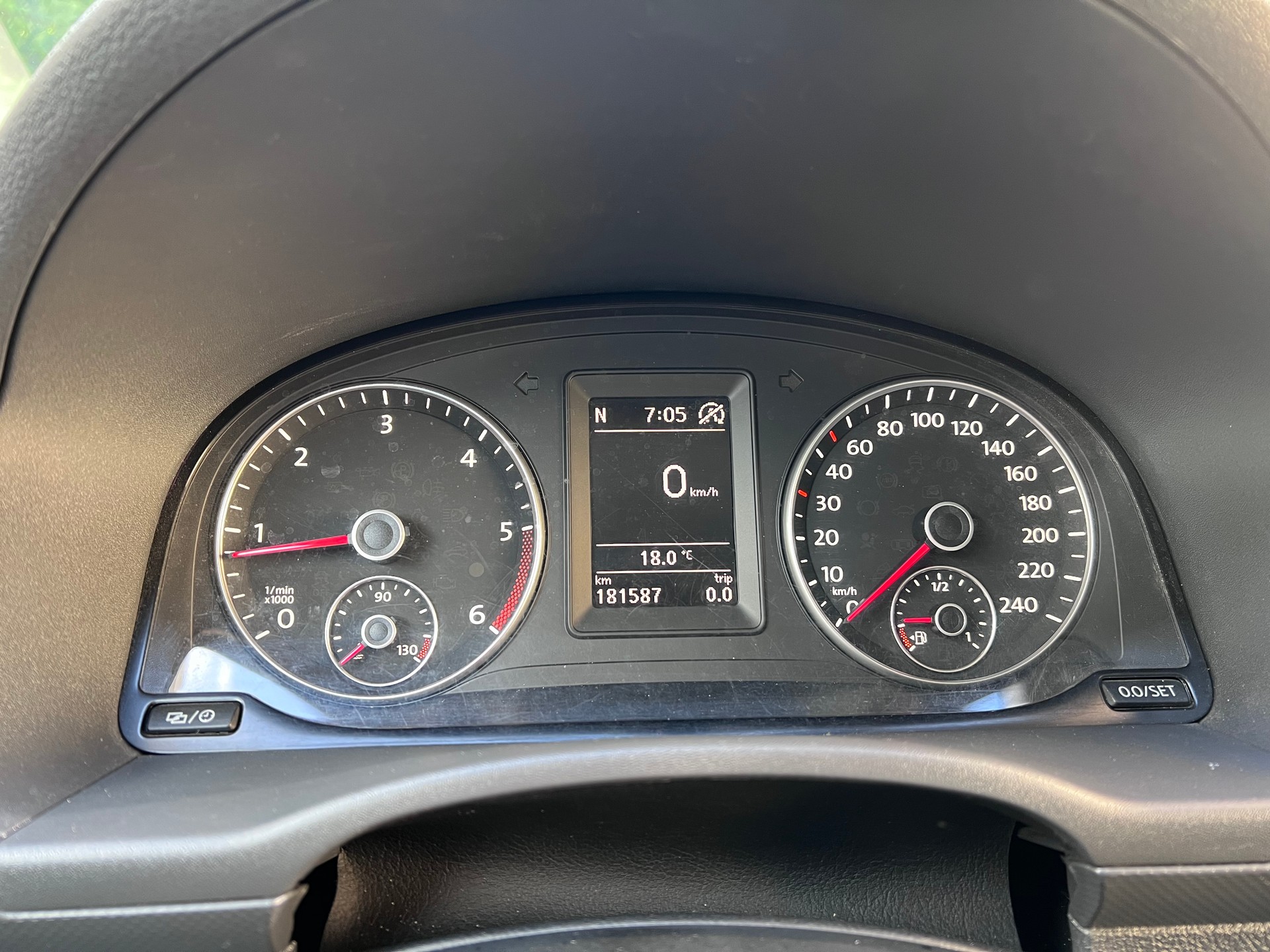 VW Caddy Maxi 1.6 TDI Blue Motion Technology-image-6