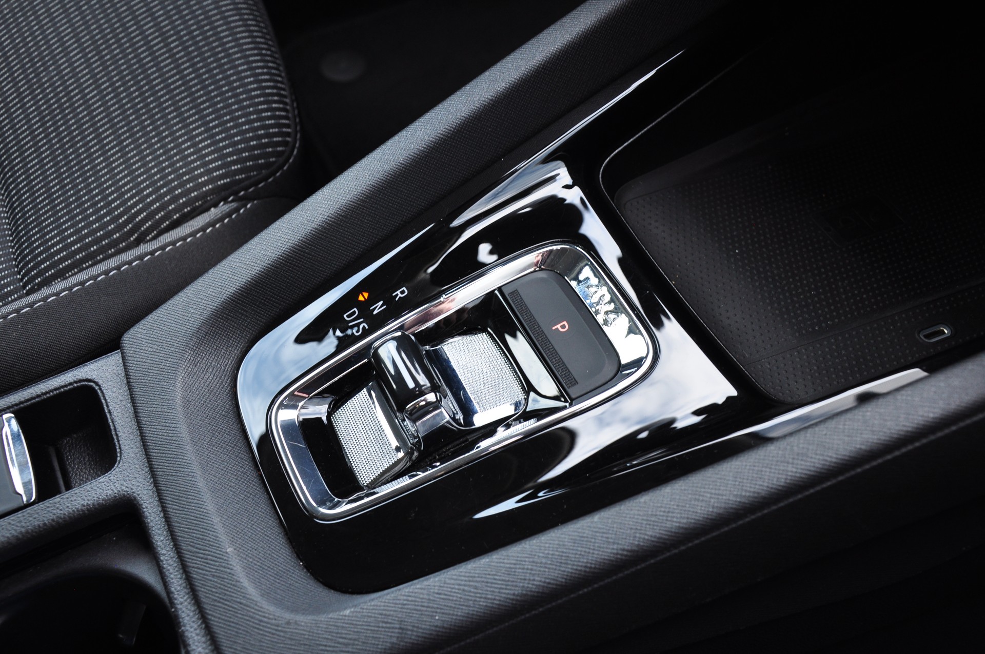 SKODA Octavia Combi 2.0 TDI DSG Ambition 4x4-image-24