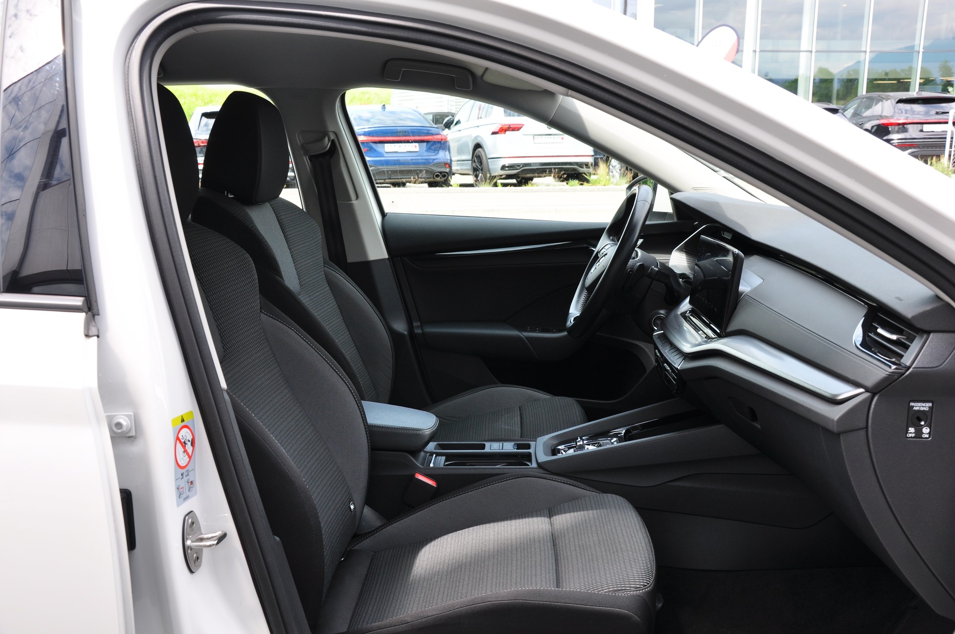 SKODA Octavia Combi 2.0 TDI DSG Ambition 4x4-image-16