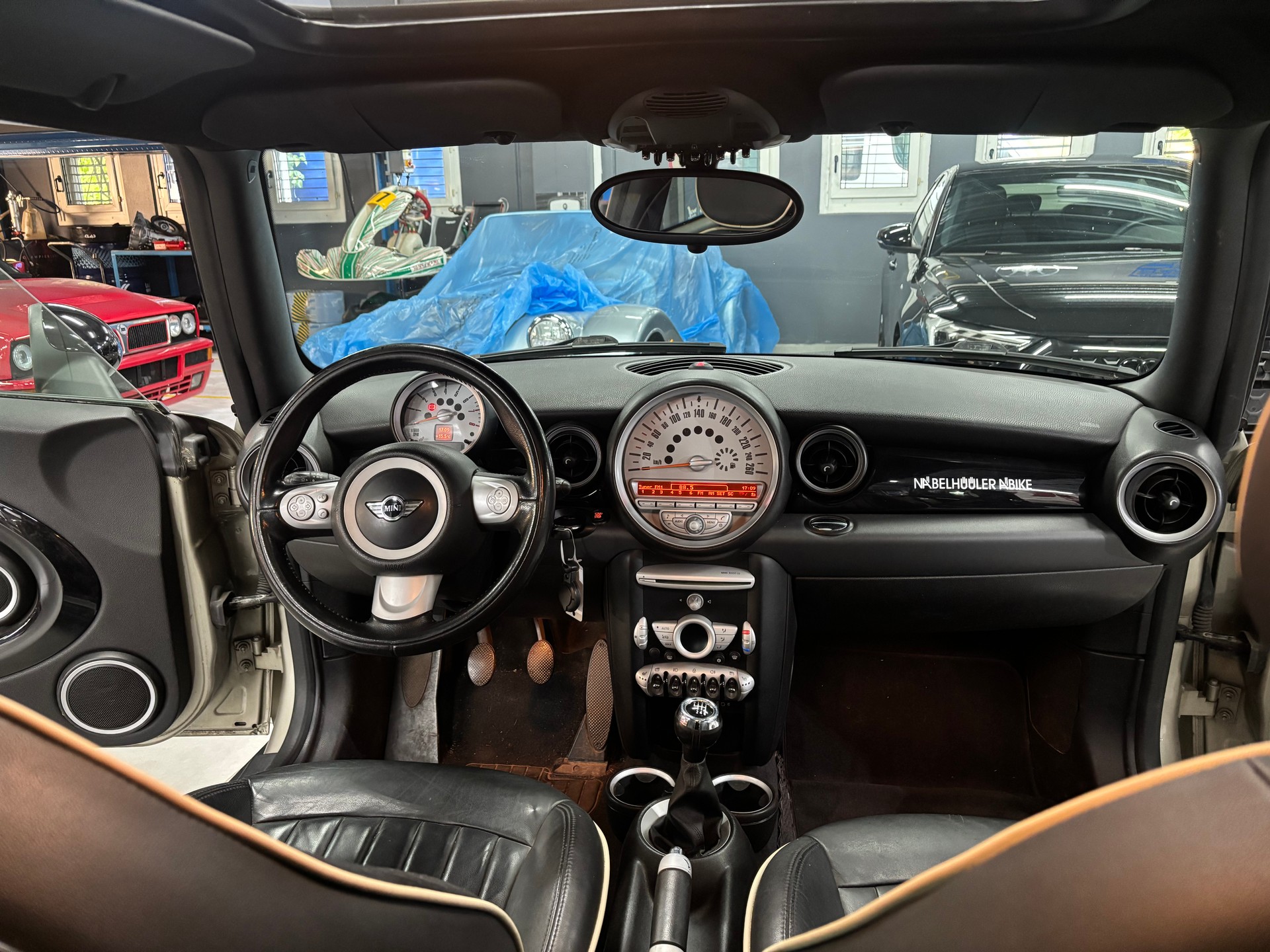 MINI Clubman Cooper-image-13