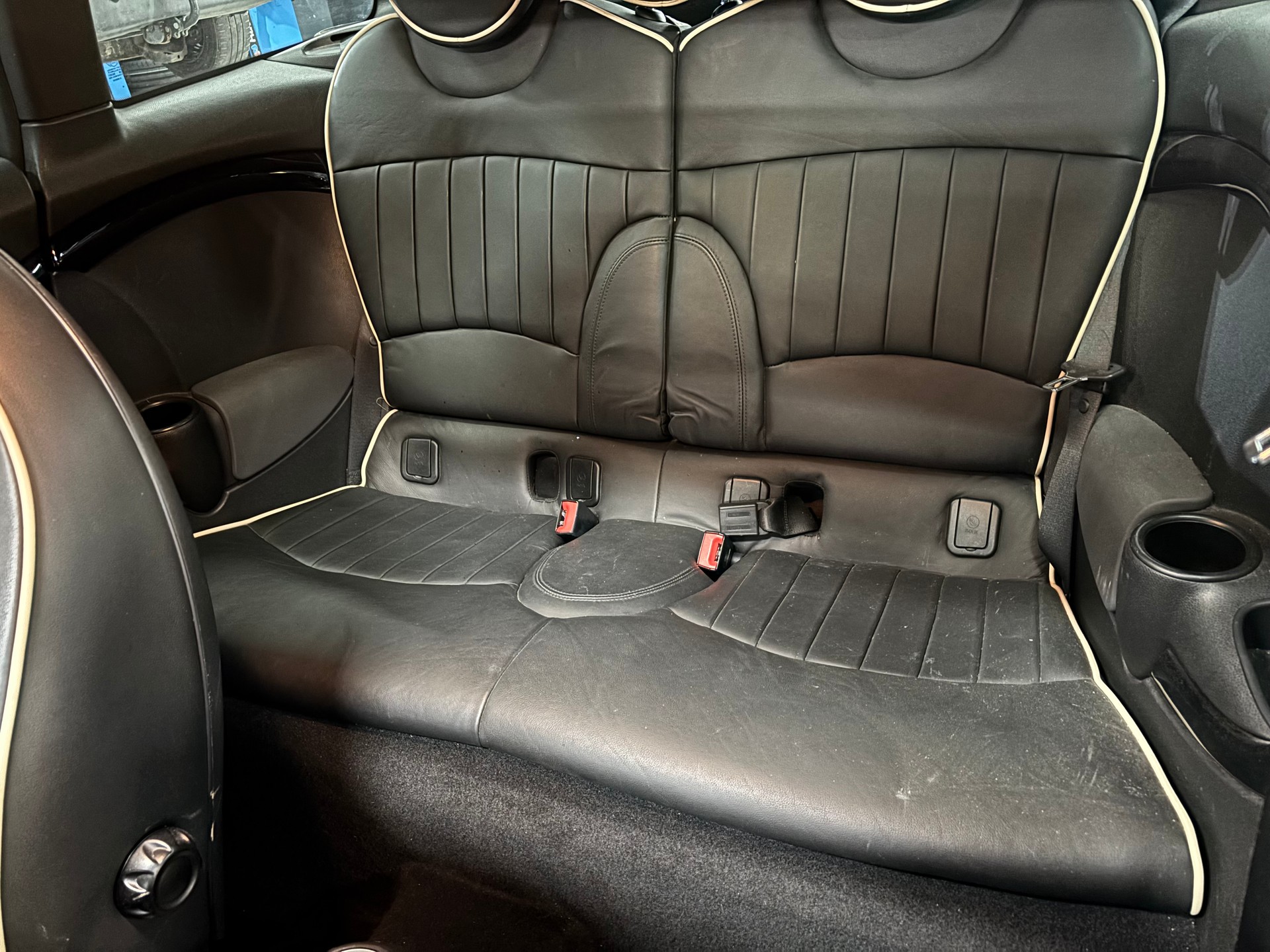 MINI Clubman Cooper-image-11