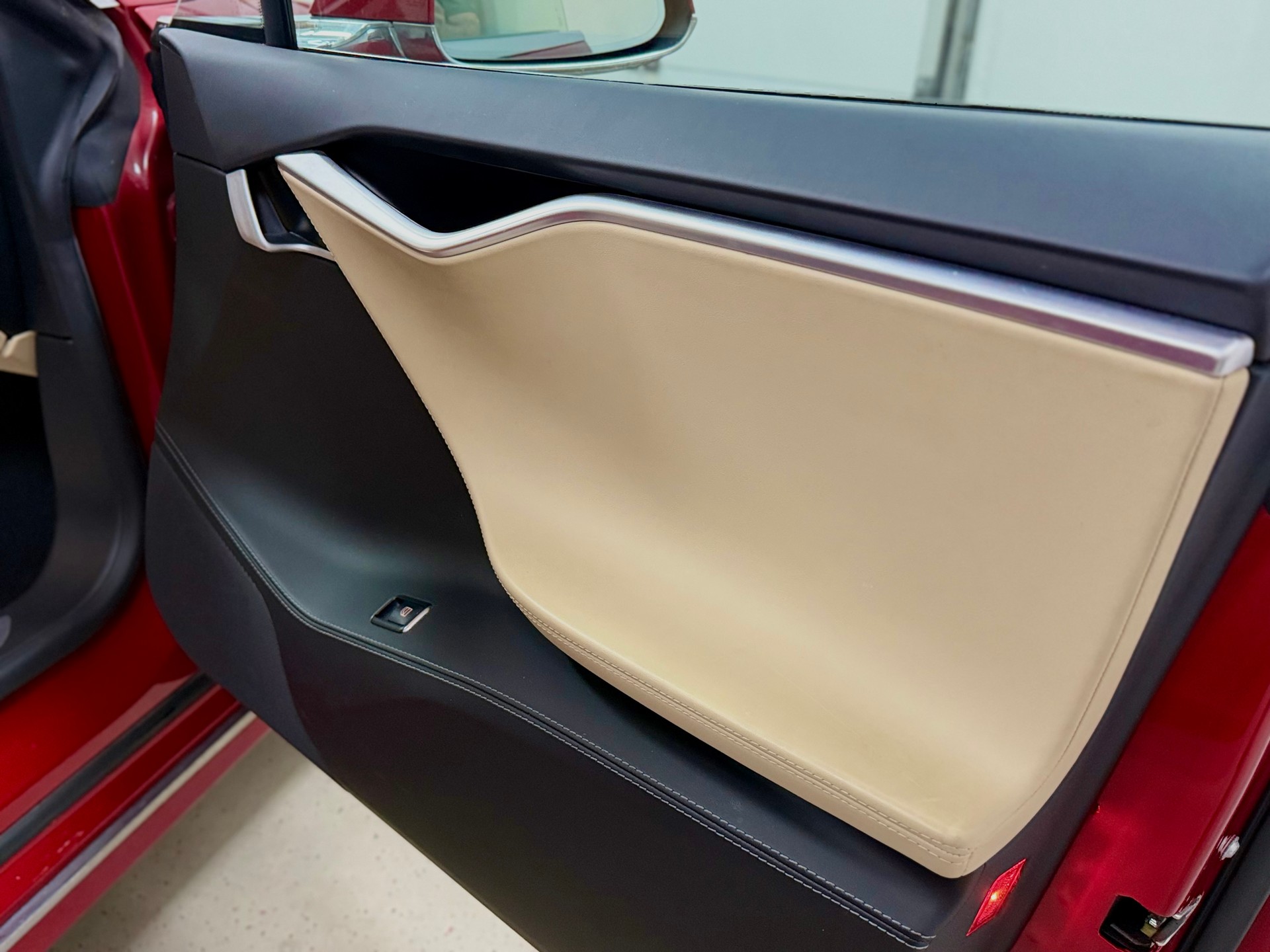 TESLA Model S 75 Business Economy Facelift-image-13
