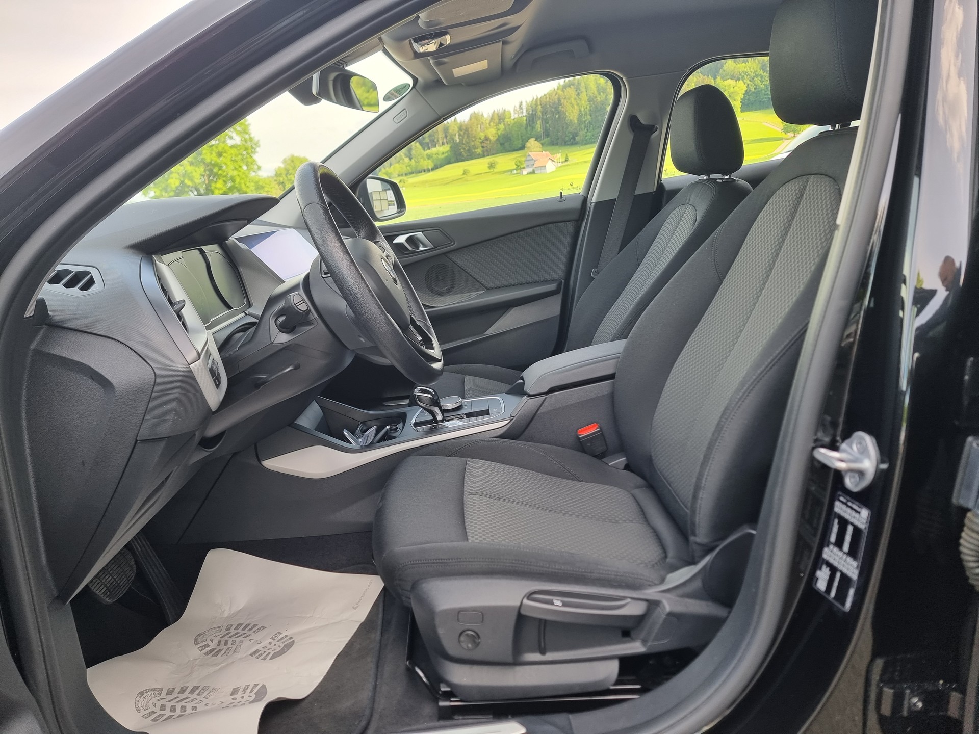 BMW 118i Steptronic-image-7