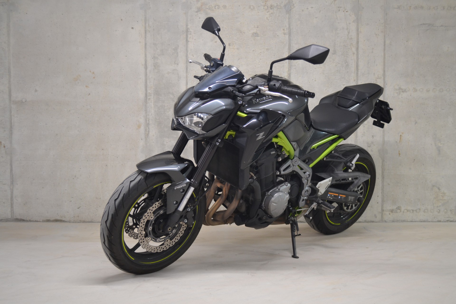 KAWASAKI Z 900-showroom-element-1