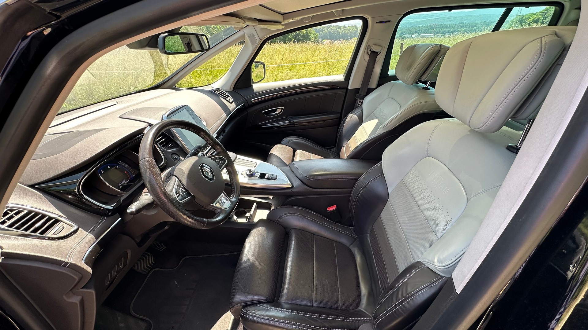 RENAULT 1.8 TCe 225 Initiale Paris-image-4