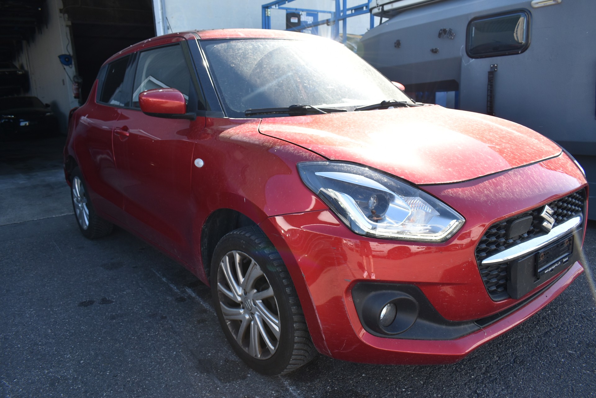 SUZUKI Swift 1.2 Compact + 4x4 Hybrid-image-5