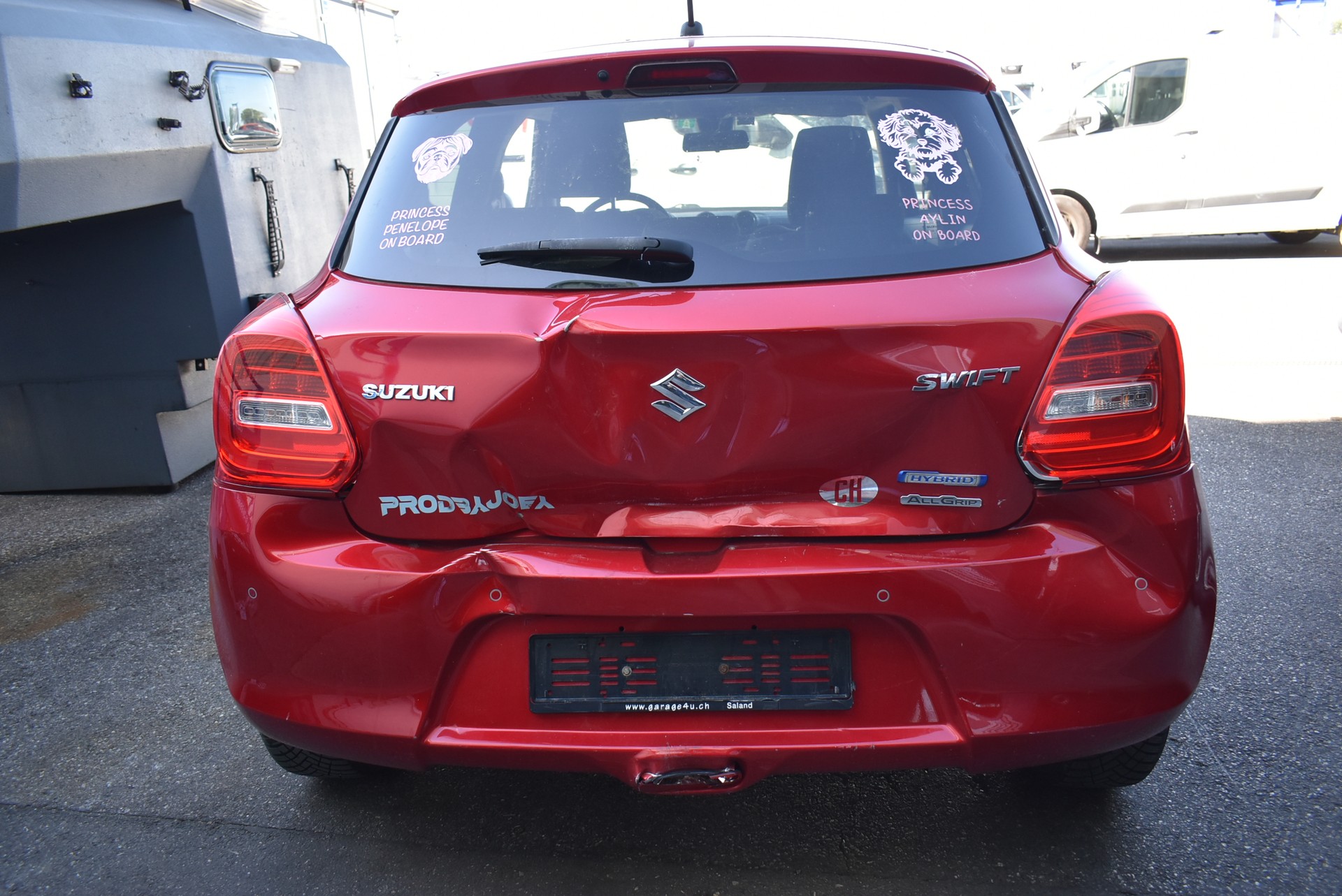 SUZUKI Swift 1.2 Compact + 4x4 Hybrid-image-8