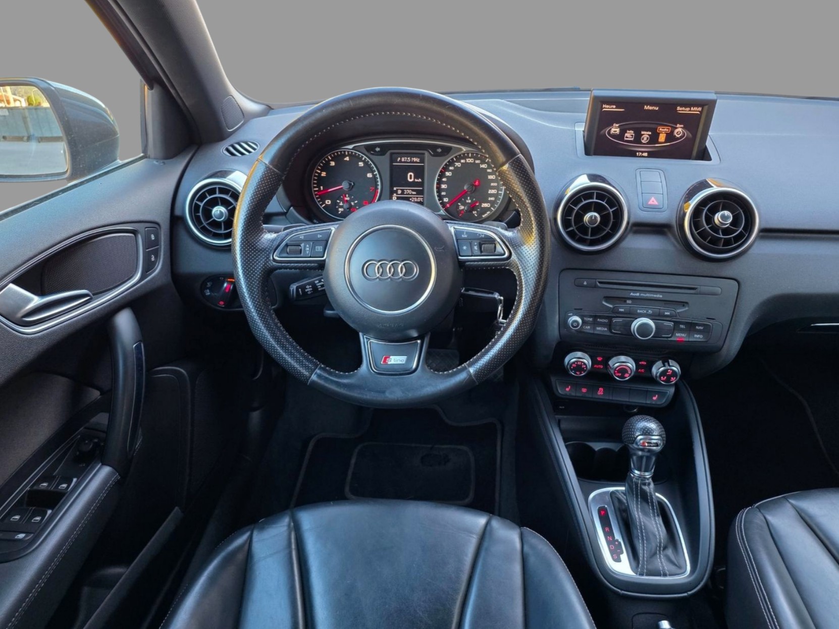 AUDI A1 Sportback Sport 1.4 TFSI Ambition S-tronic-image-9