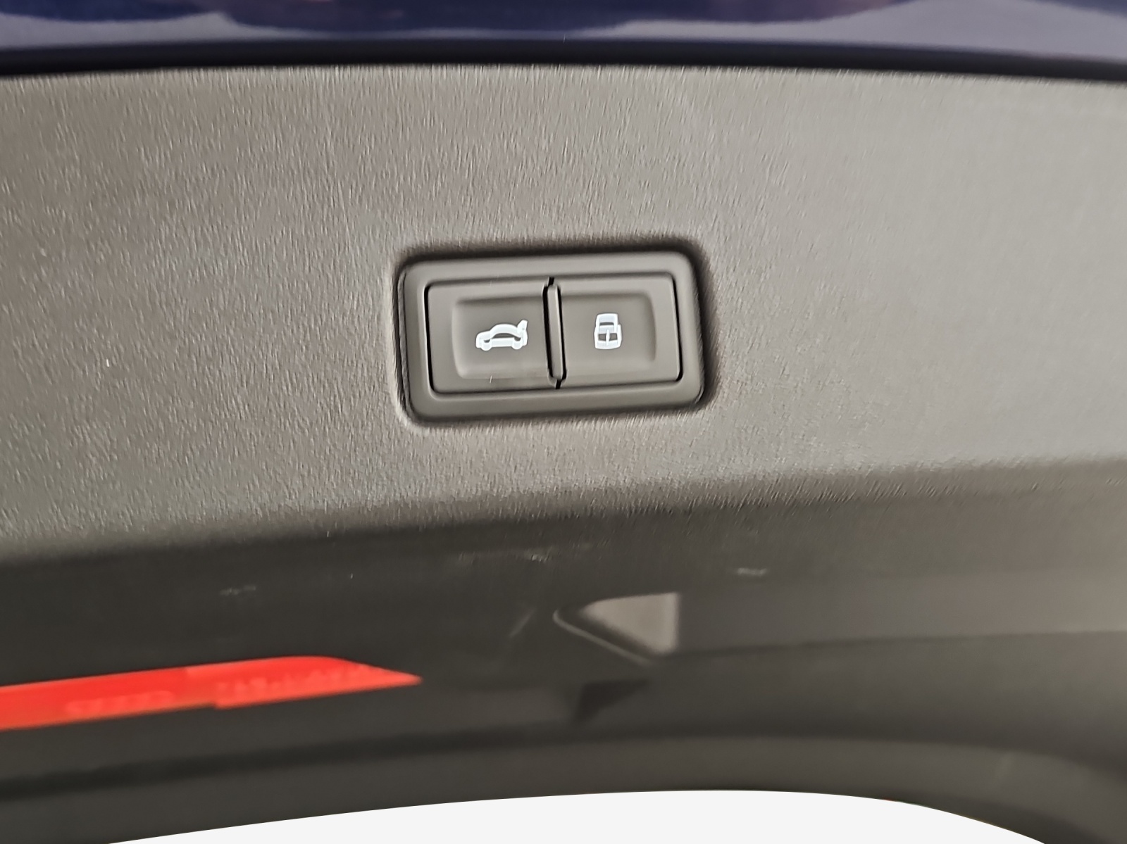 AUDI Q4 e-tron 50 quattro-image-13