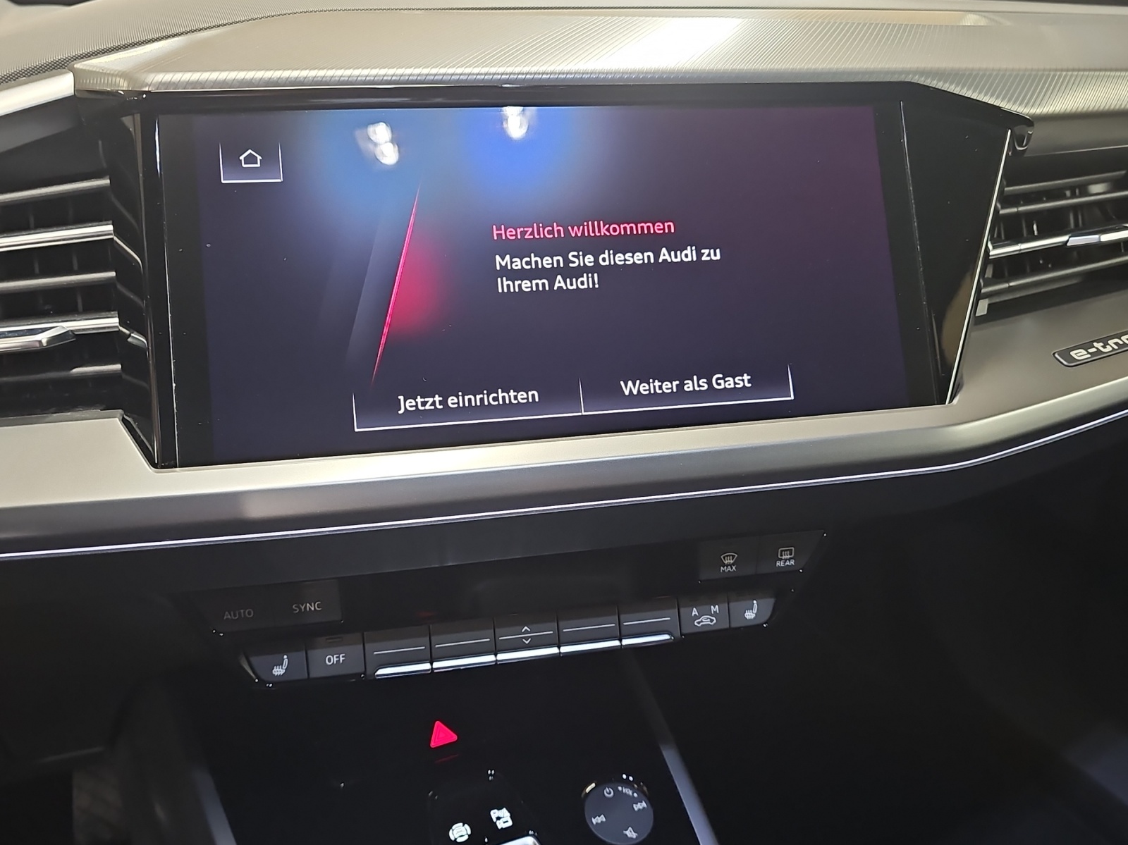 AUDI Q4 e-tron 50 quattro-image-10