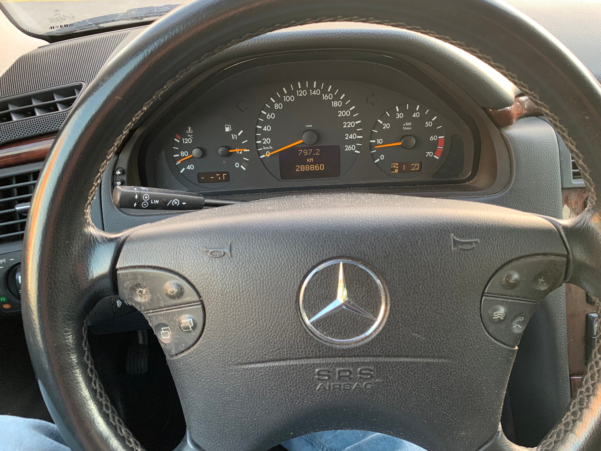 MERCEDES-BENZ E 280 Elégance 4-Matic Automatic-image-11