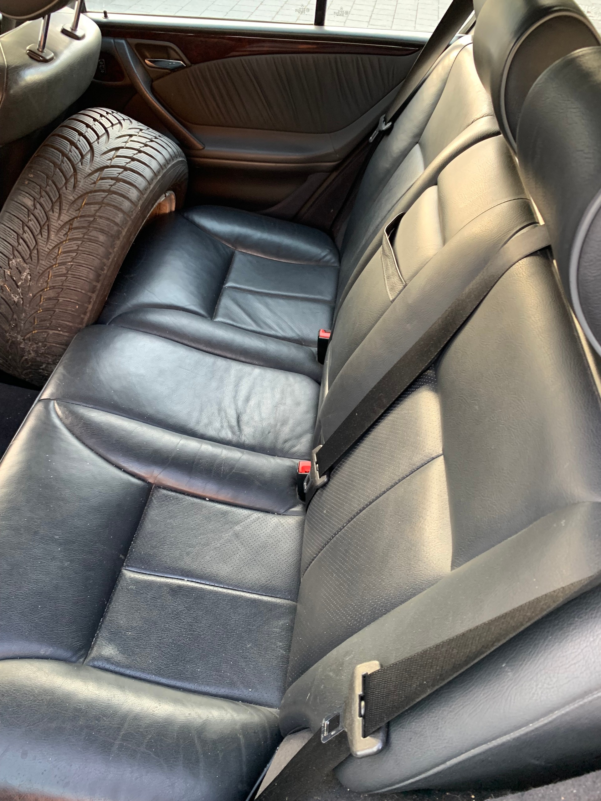 MERCEDES-BENZ E 280 Elégance 4-Matic Automatic-image-8