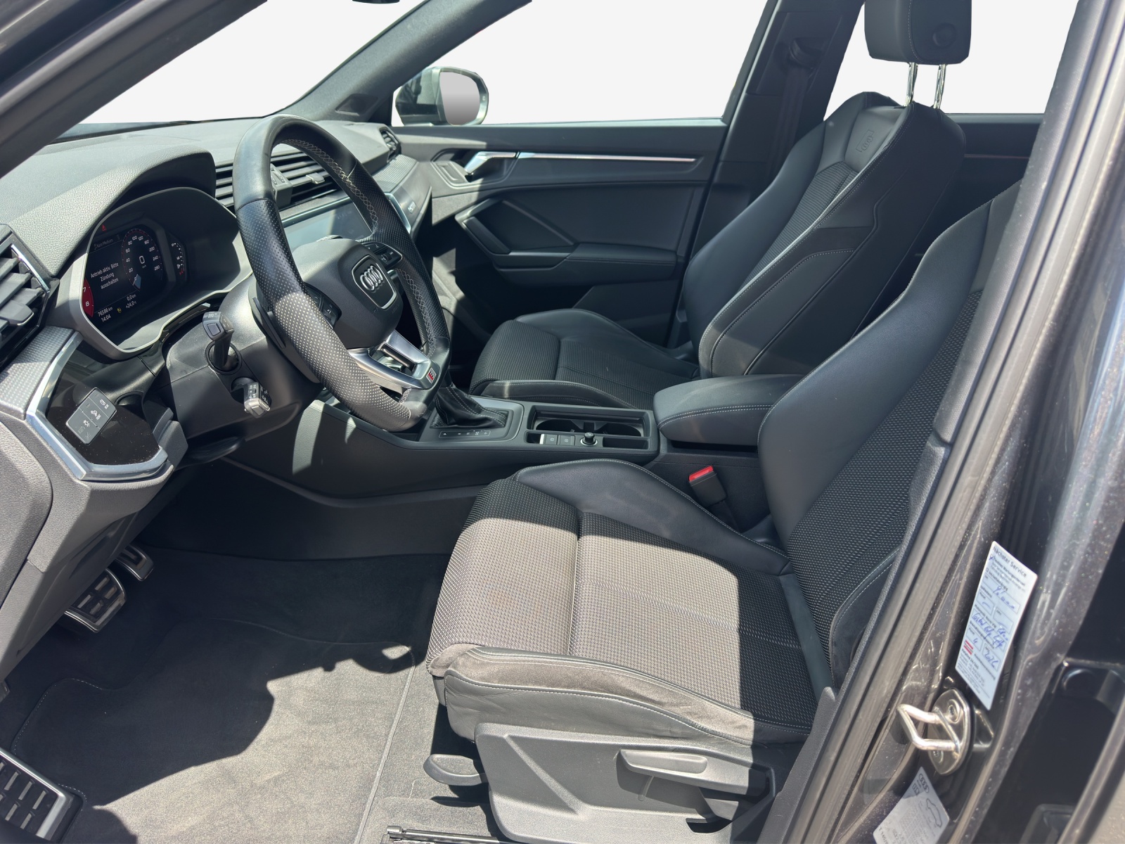 AUDI Q3 35 TFSI S line S-tronic-image-7
