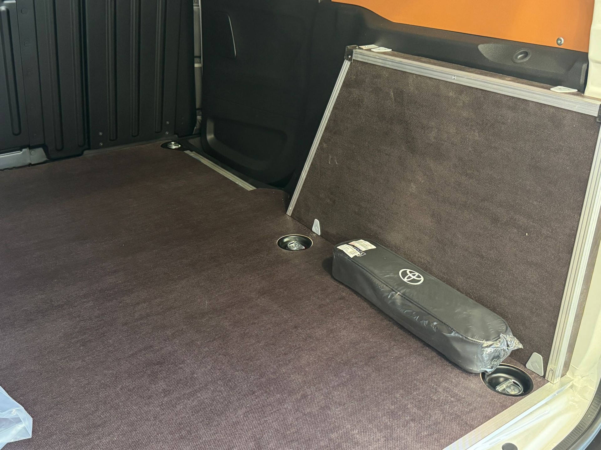 TOYOTA Proace City Van 1.5D Advanced Medium Automatik-image-6
