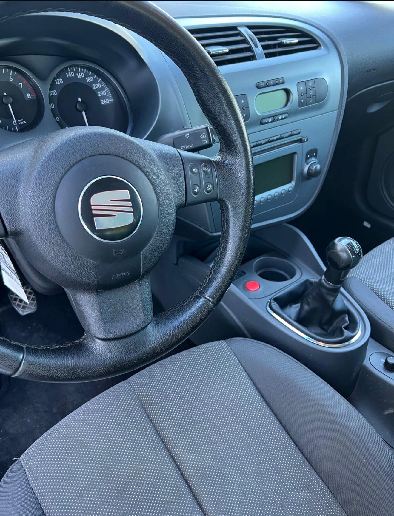 SEAT Leon 2.0 FSI Stylance — slika 8