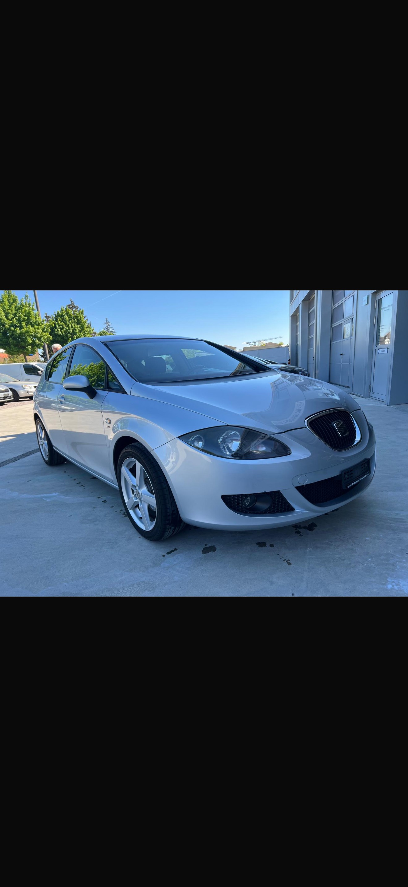 SEAT Leon 2.0 FSI Stylance — slika 1