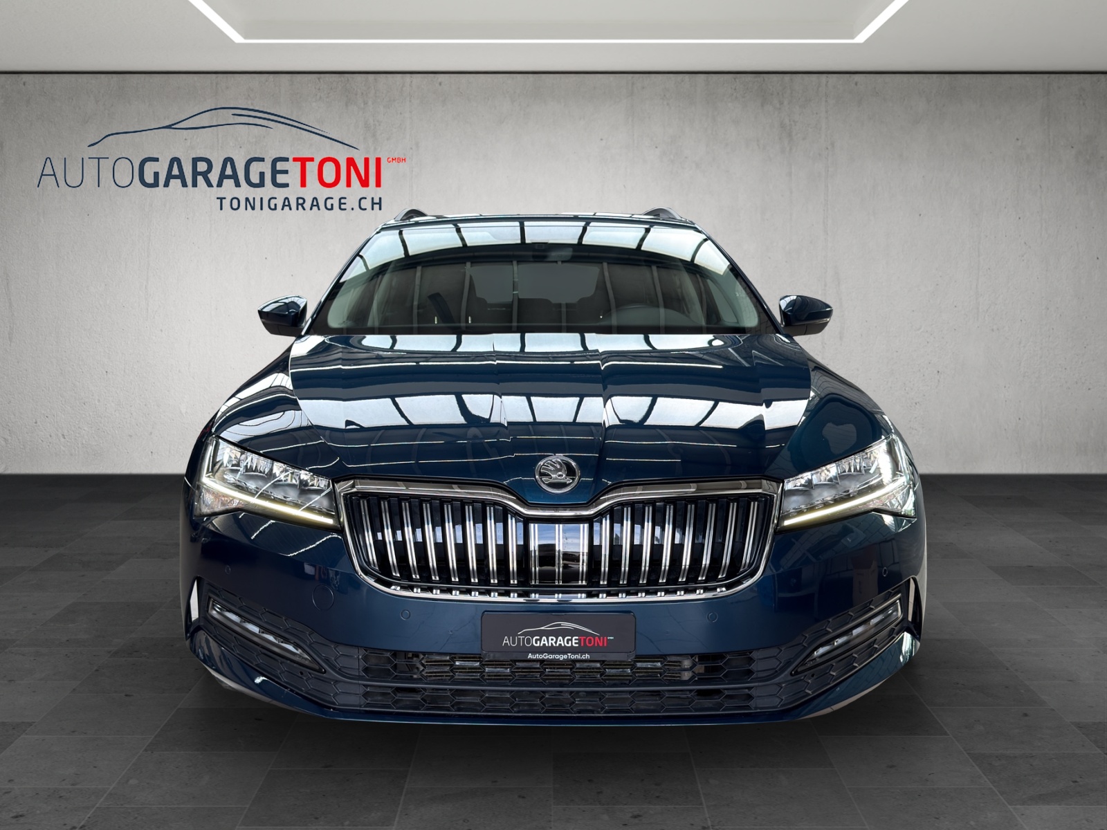 SKODA Superb Combi 1.5 TSI Ambition DSG *Werksgarantie bis 07.2028*-showroom-element-2