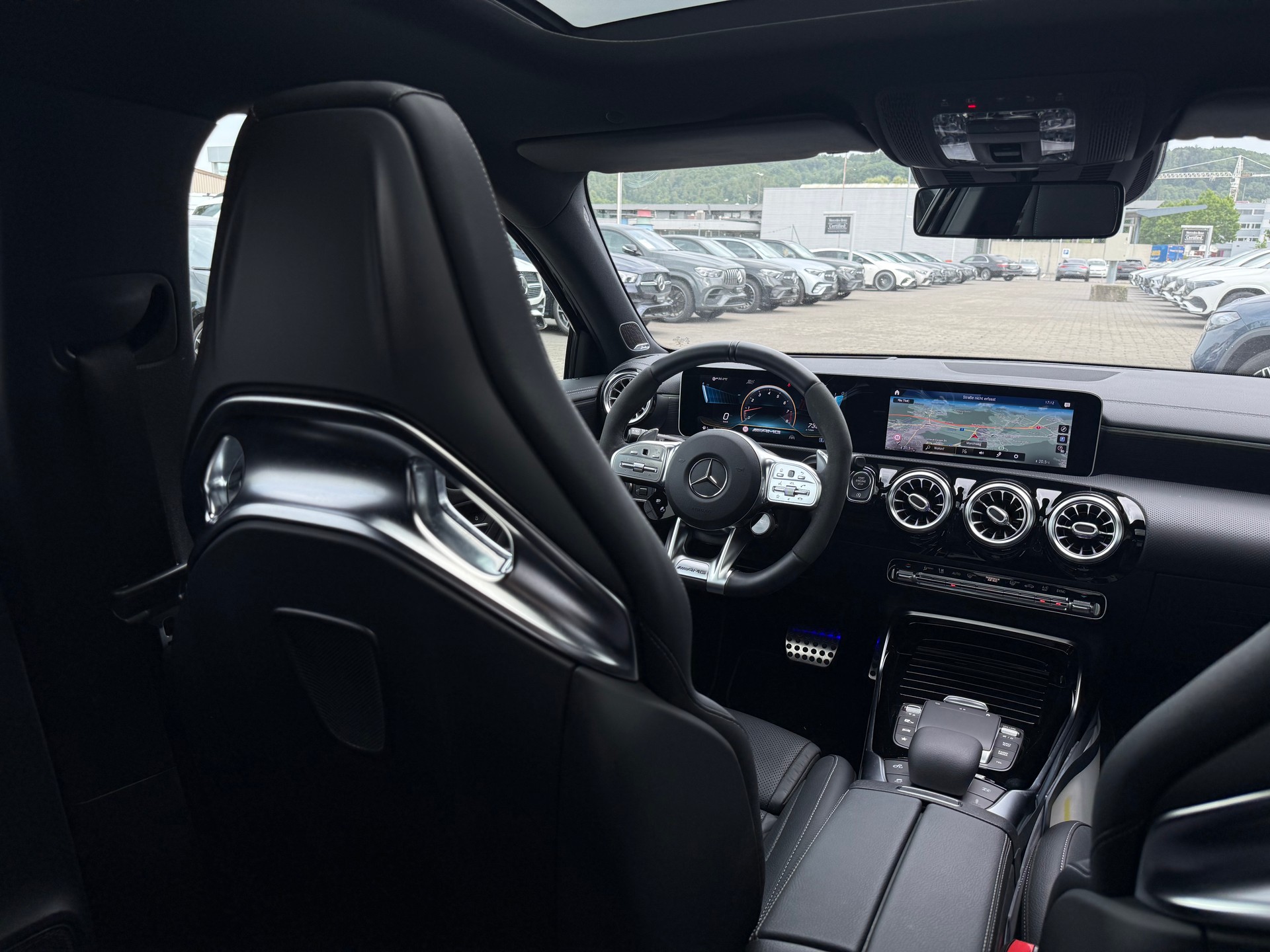 MERCEDES-BENZ A 45 S AMG 4Matic+ Speedshift-image-5