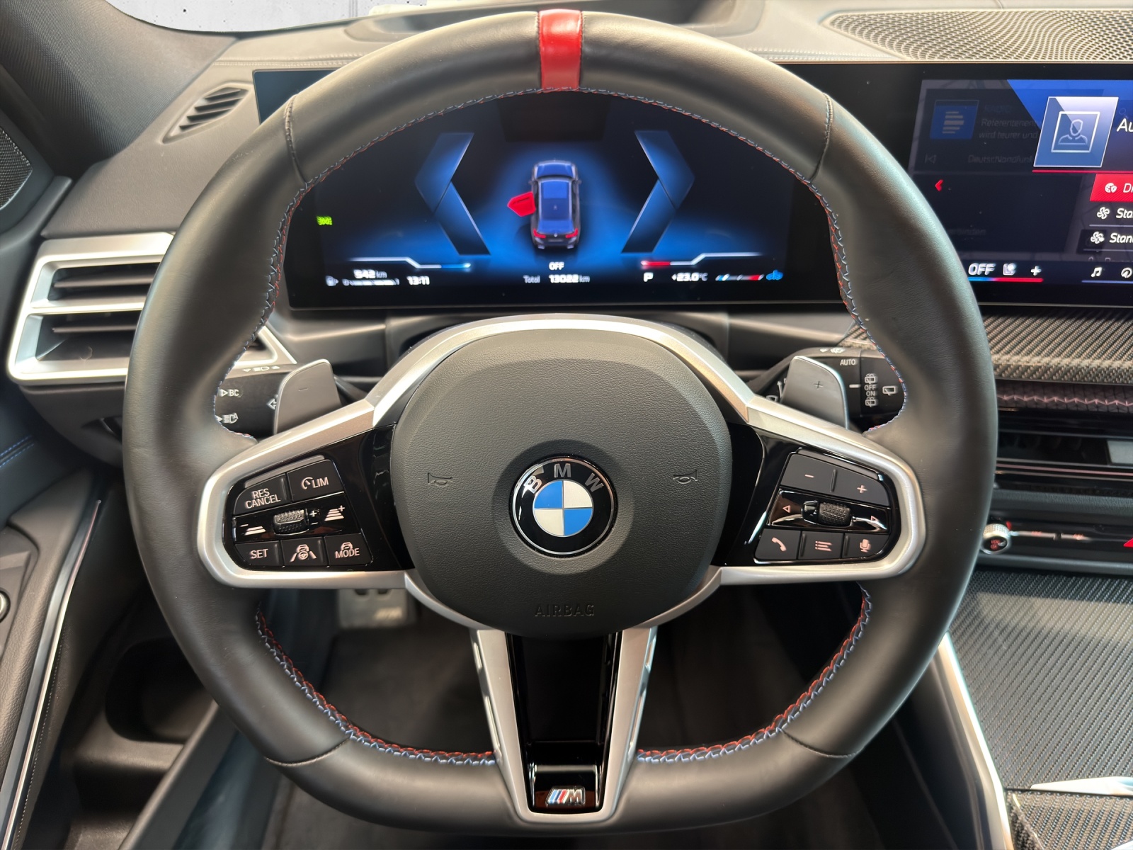 BMW M340i xDrive Touring M Sport Pro 48V-image-11