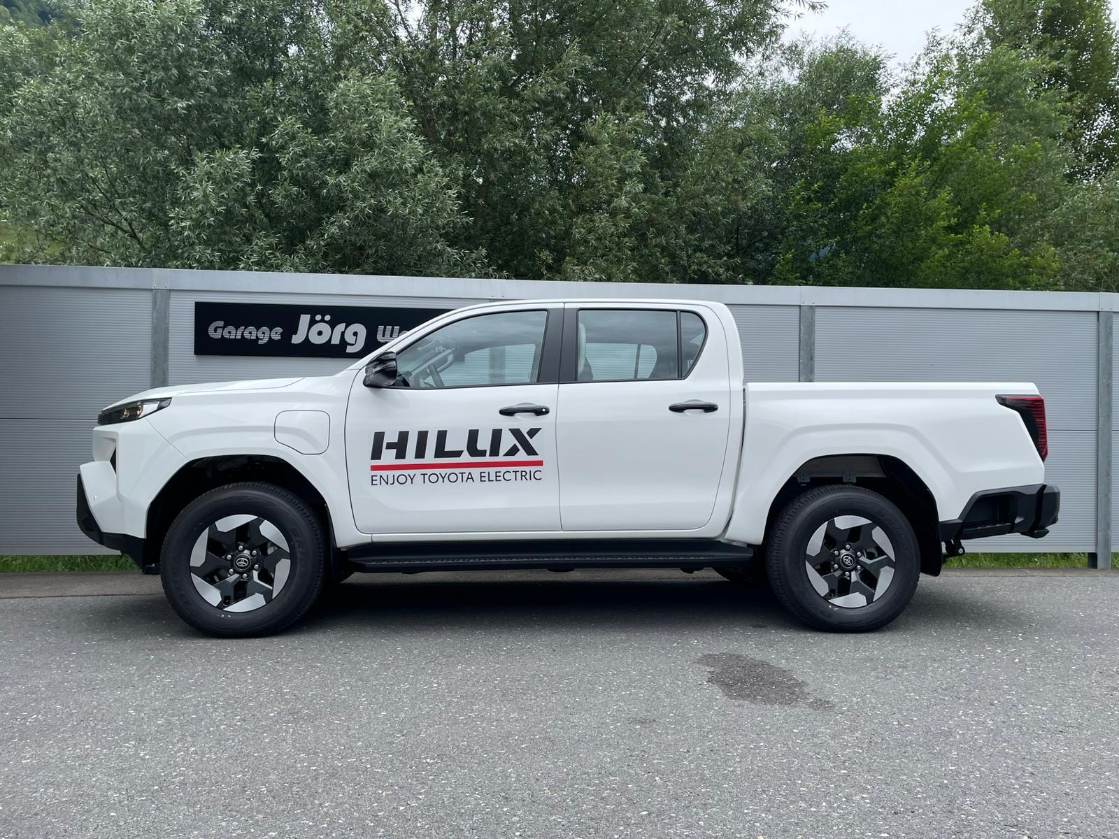 TOYOTA Hilux Double Cab.-Pick-up 59KWh Comfort-image-3