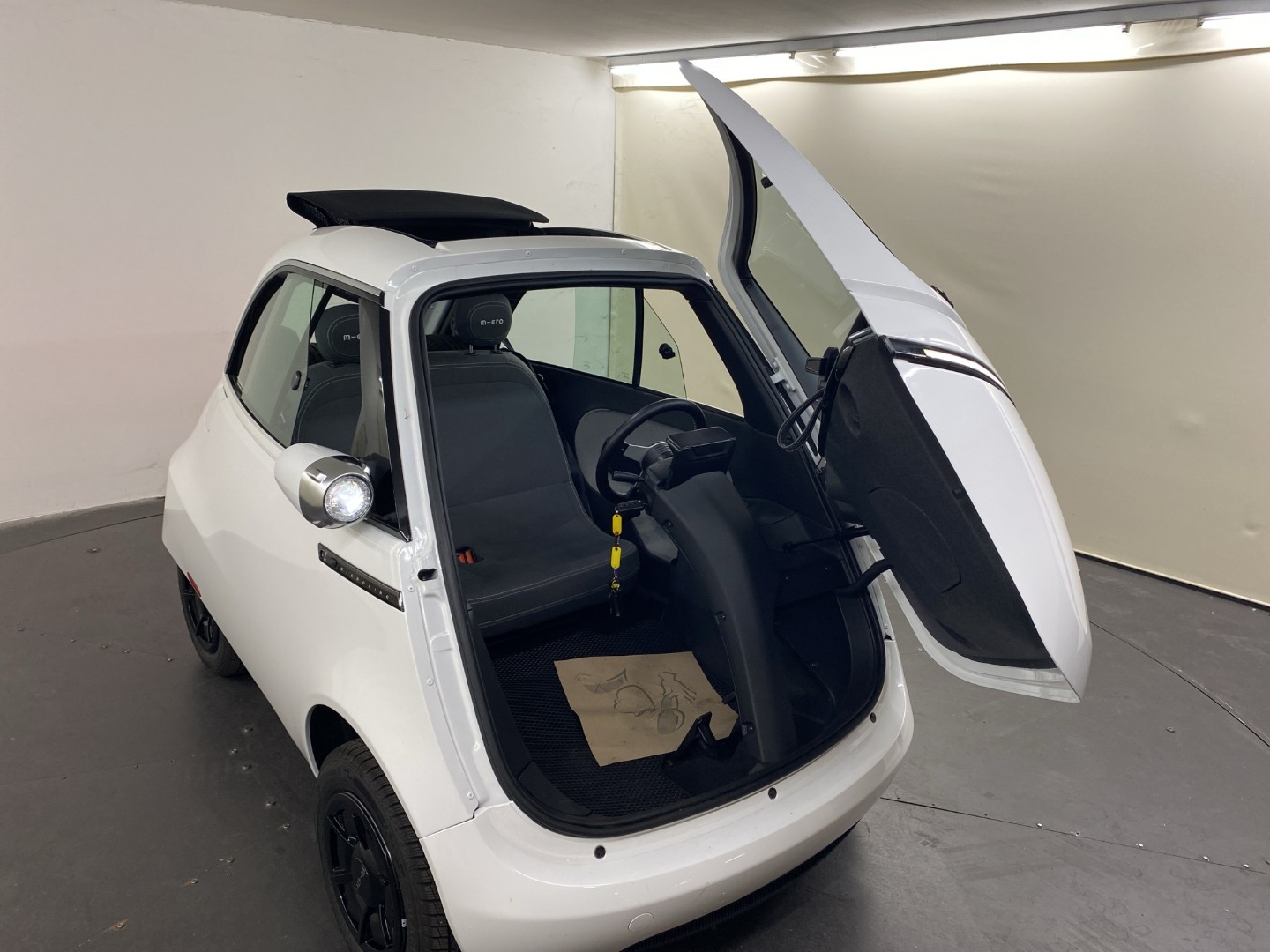 MICRO Microlino 5.5 kWh Short Range-image-9