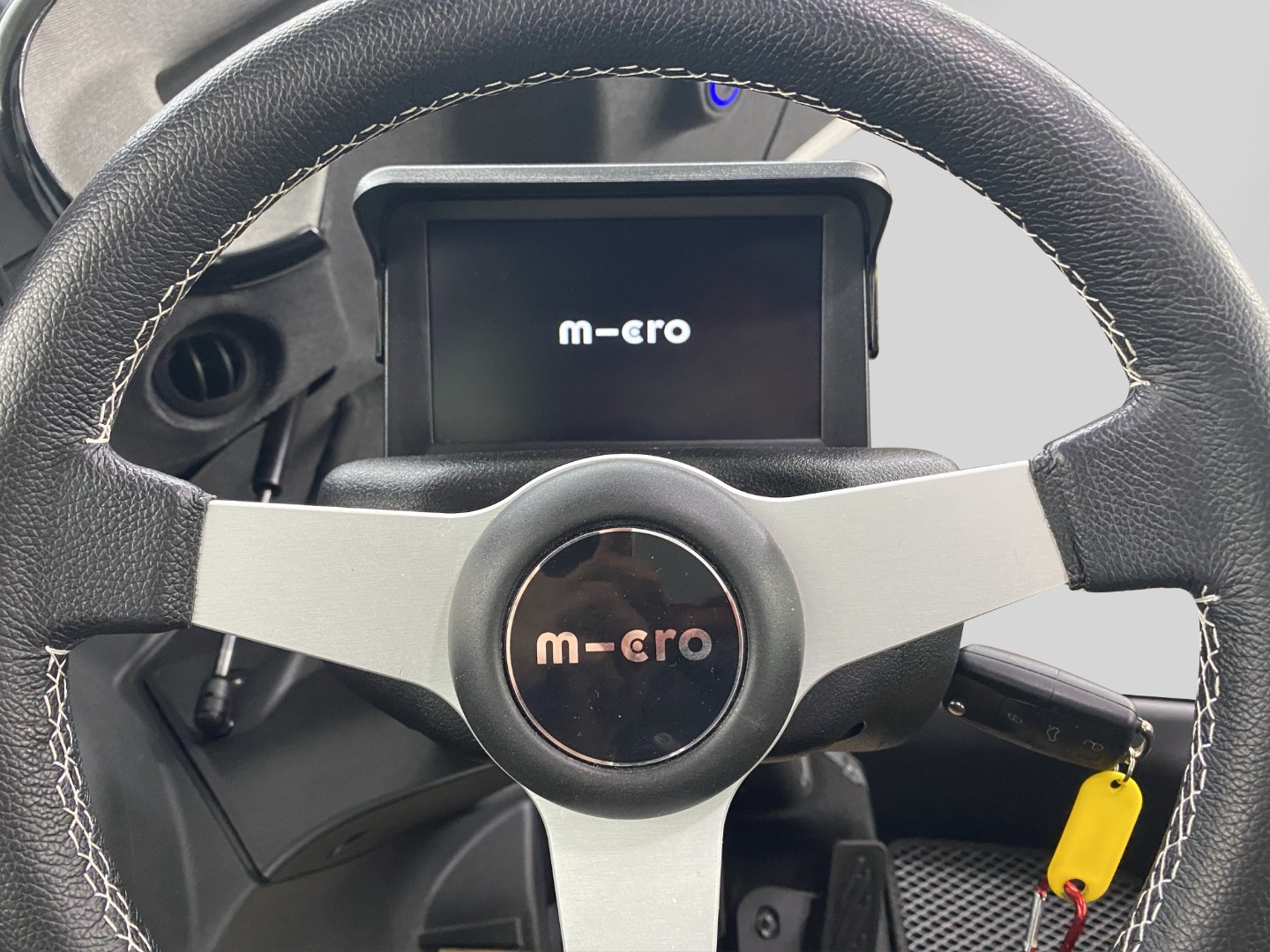 MICRO Microlino 5.5 kWh Short Range-image-14