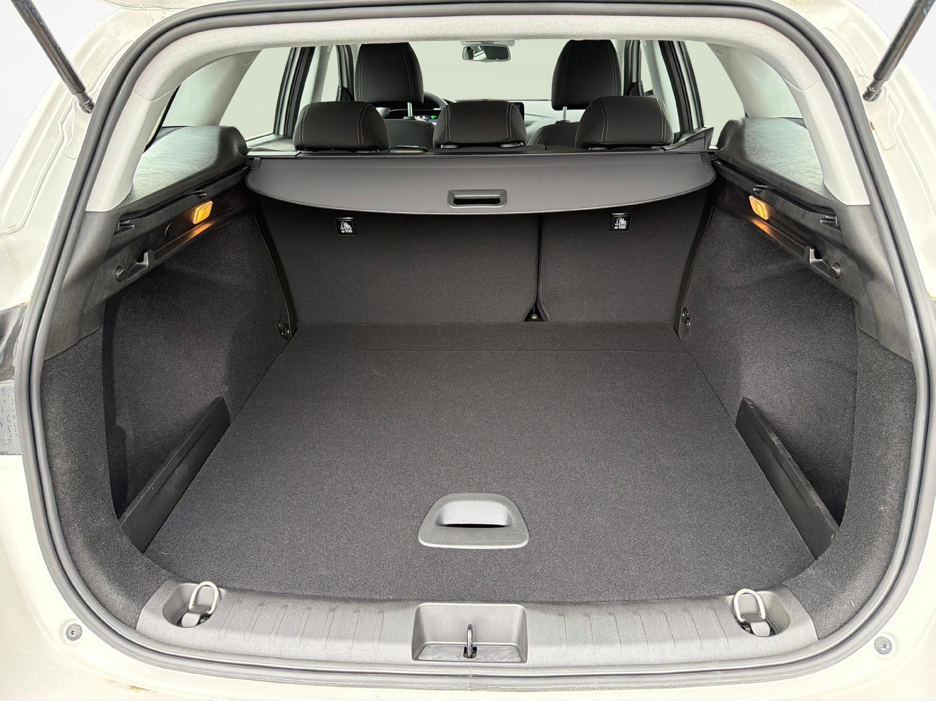 FIAT Tipo SW 1.5 Hybrid Swiss Cross-image-14