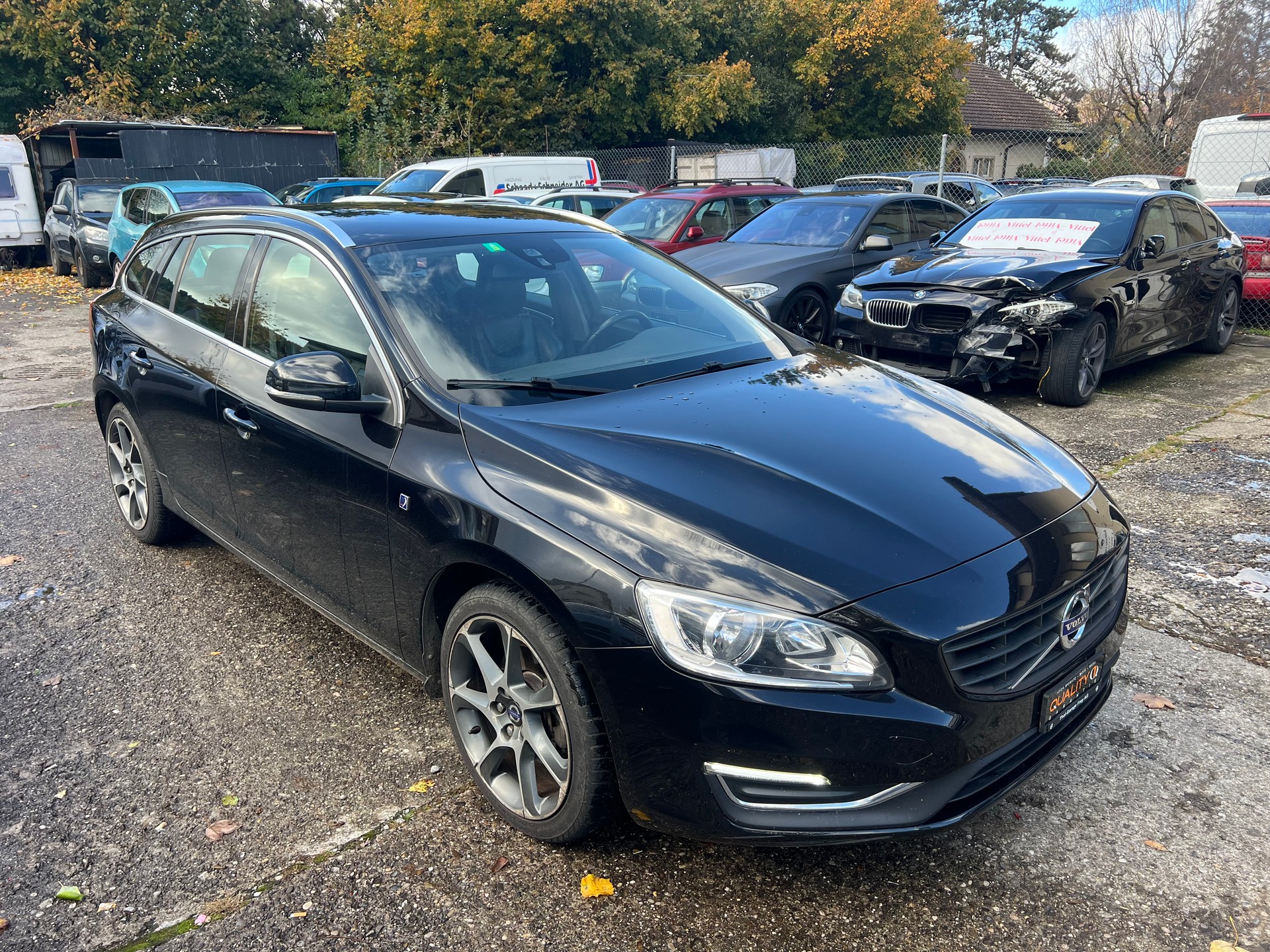 VOLVO V60 D2 Geartronic-image-2