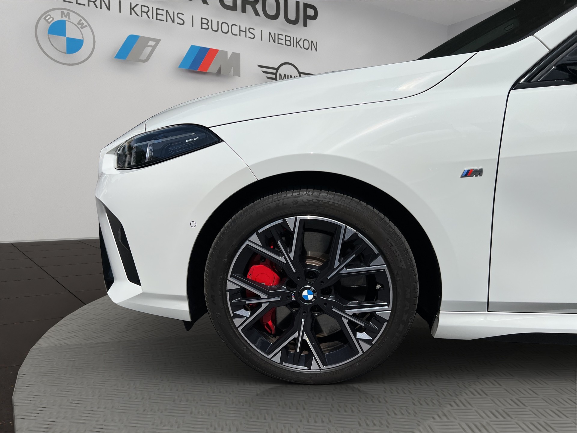 BMW 120d M Sport Pro Steptronic-image-8
