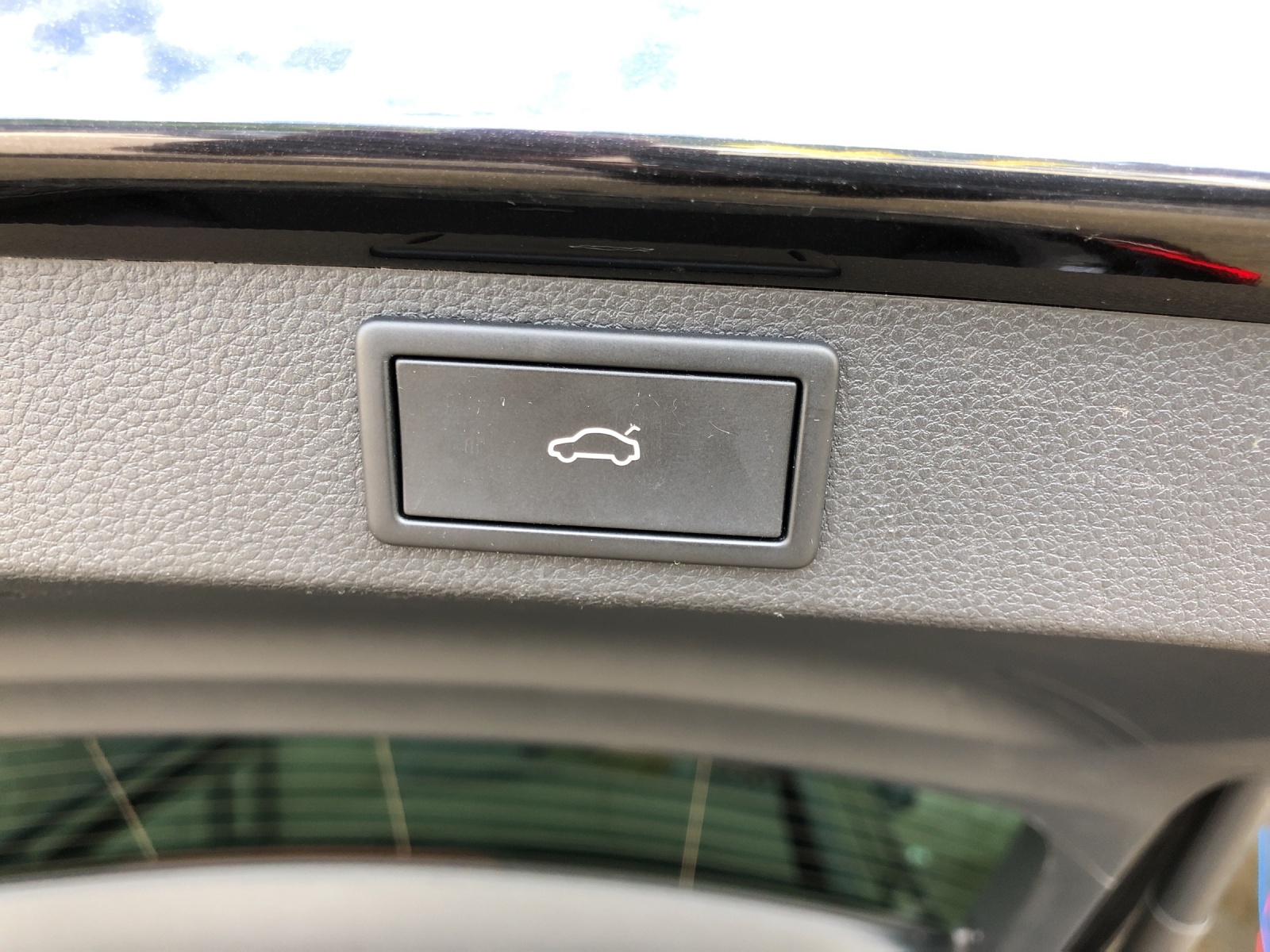 SKODA Karoq 2.0 TSI SportLine 4x4 DSG-image-17