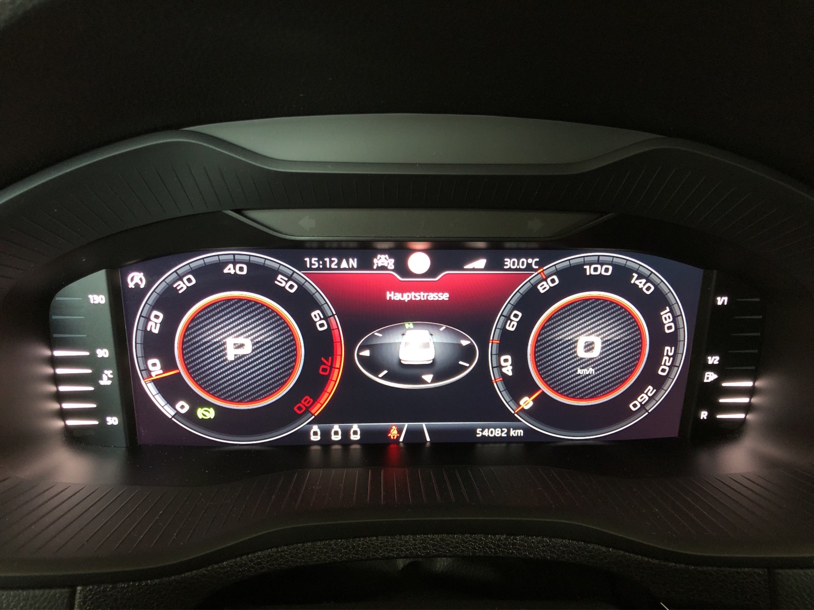 SKODA Karoq 2.0 TSI SportLine 4x4 DSG-image-10